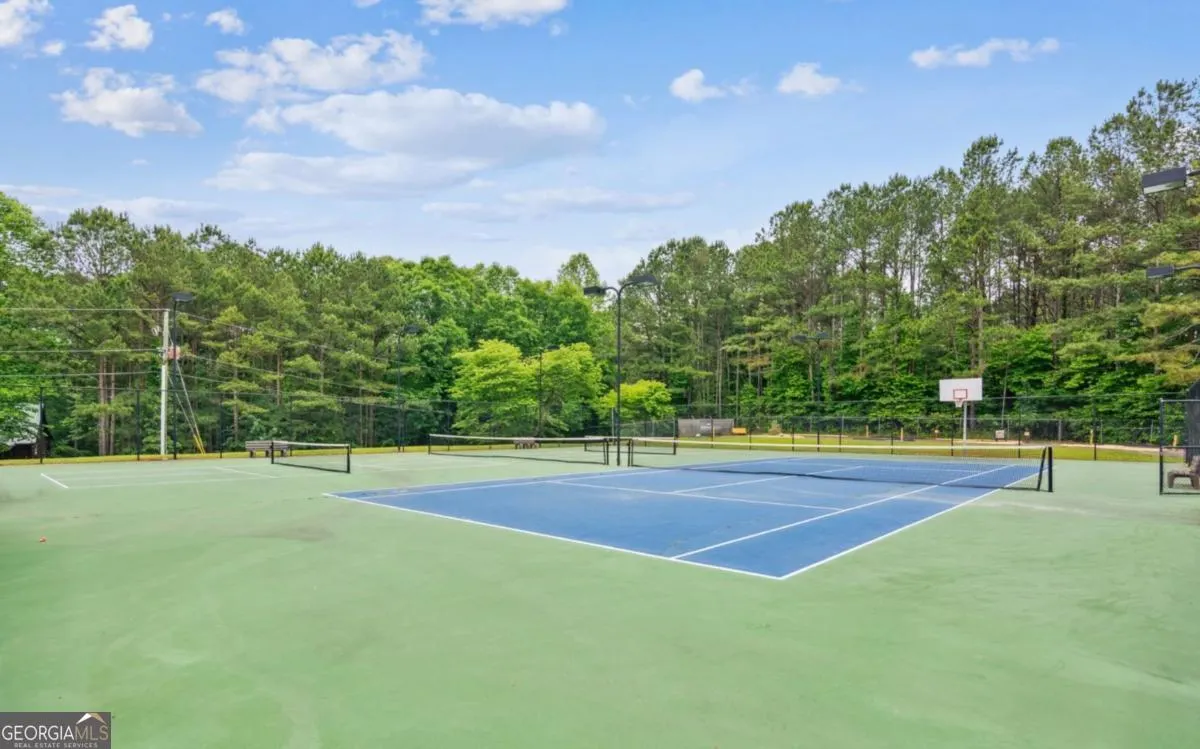 656 98 Forest Court, #656
