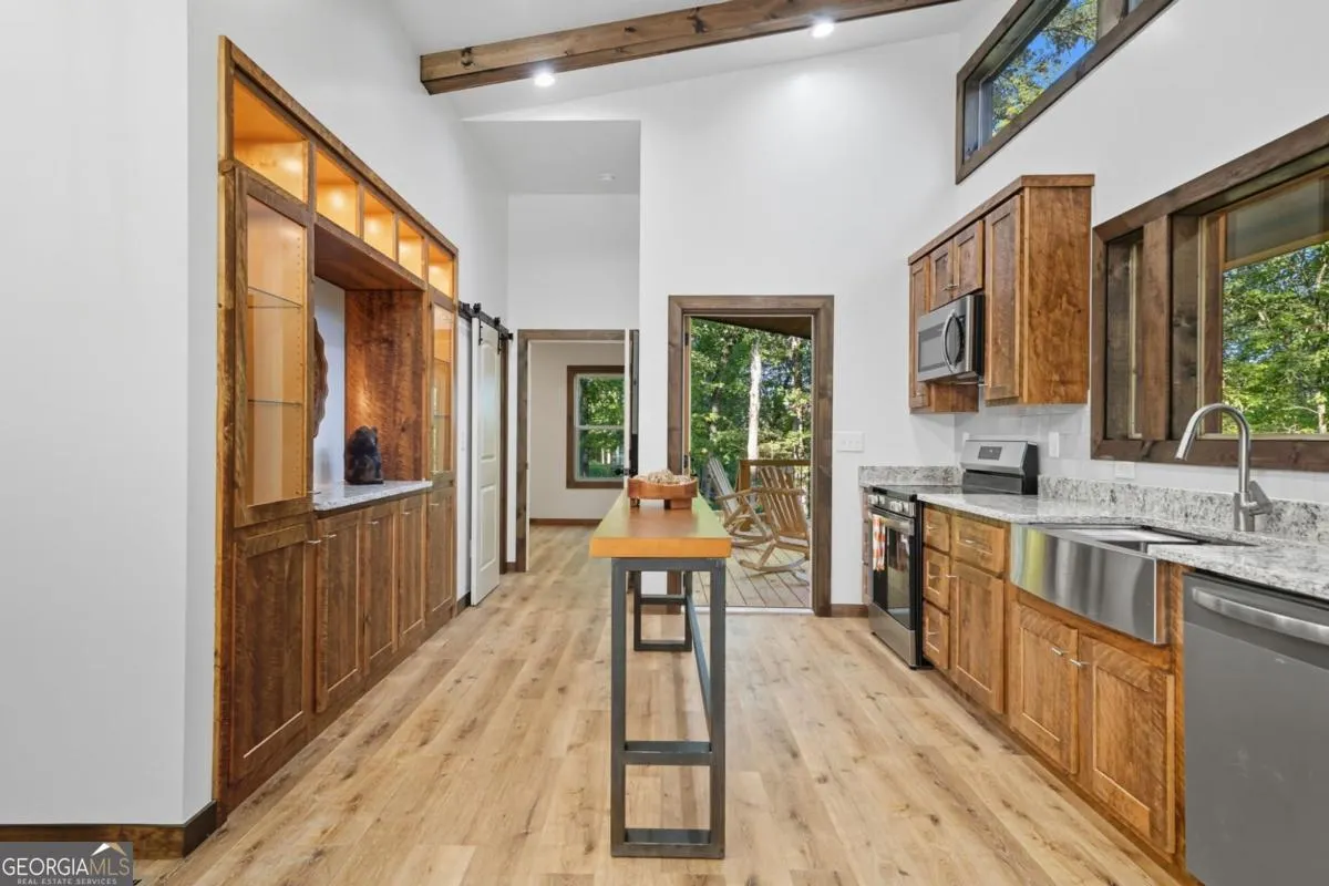 656 98 Forest Court, #656