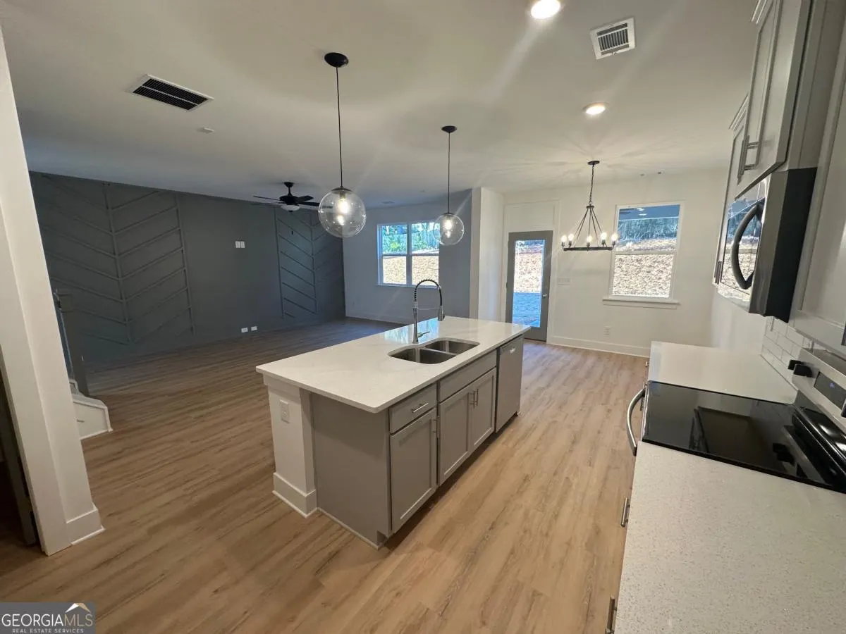 3016 Sea Aster Way