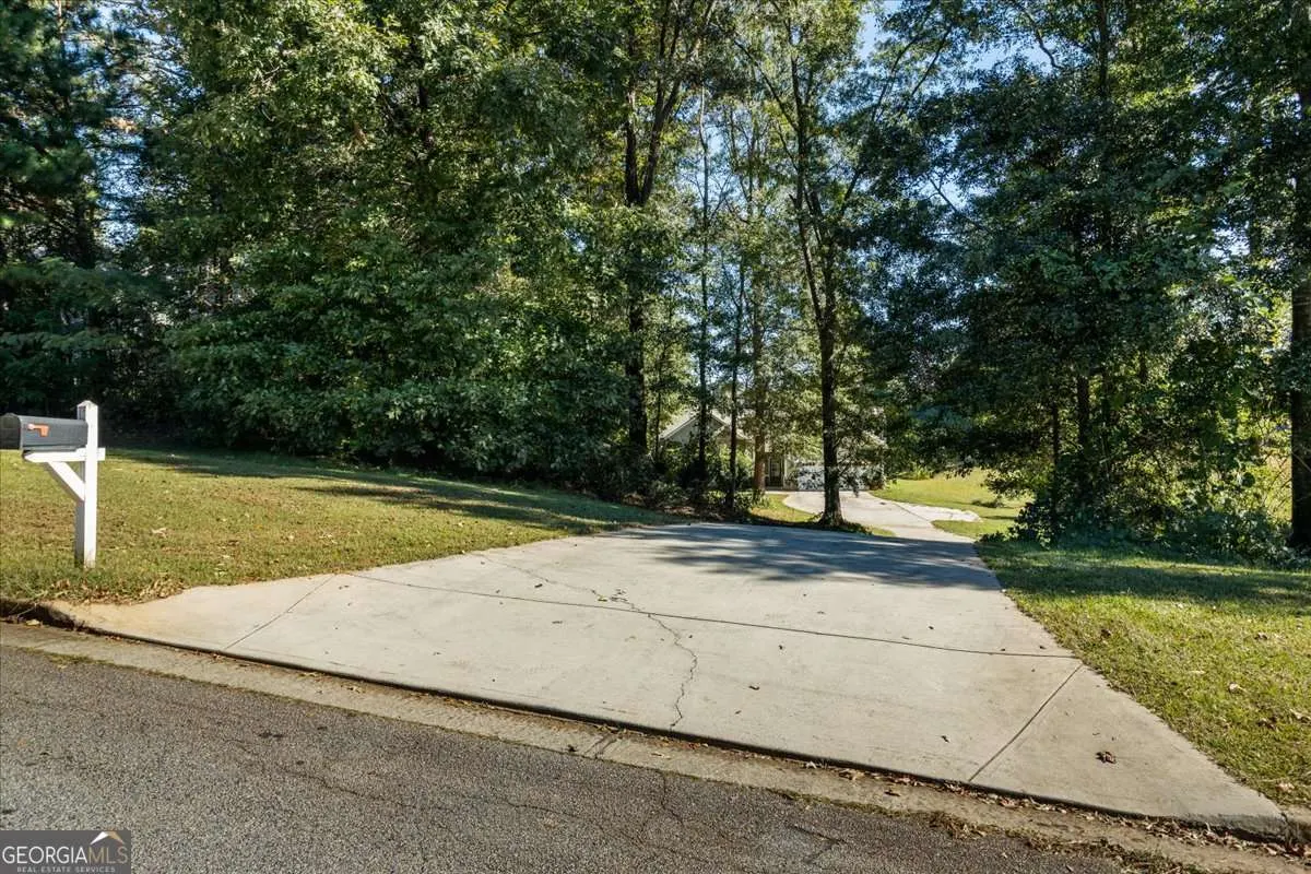 662 Carla Court