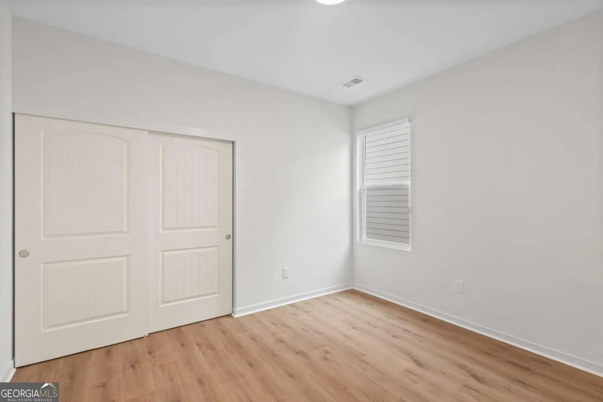 201 Catalpa Grove