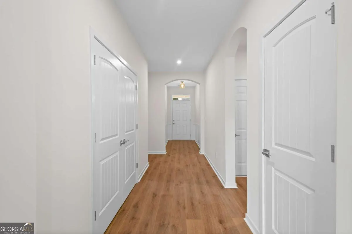 201 Catalpa Grove