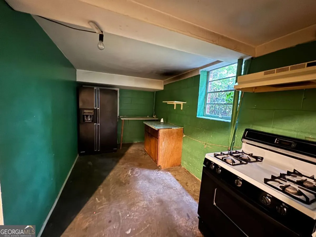 430 Church Road SW