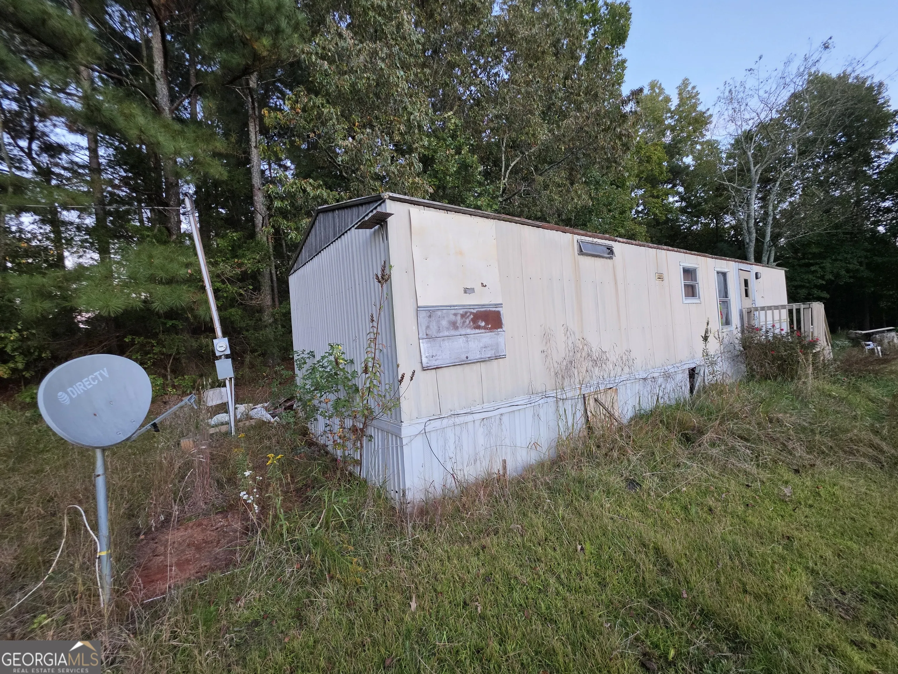5613 Bogus Road