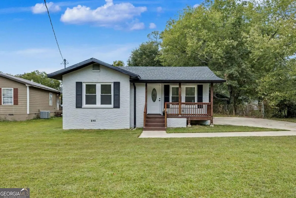 40 Paris Drive SW