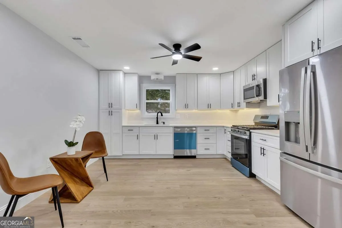 40 Paris Drive SW