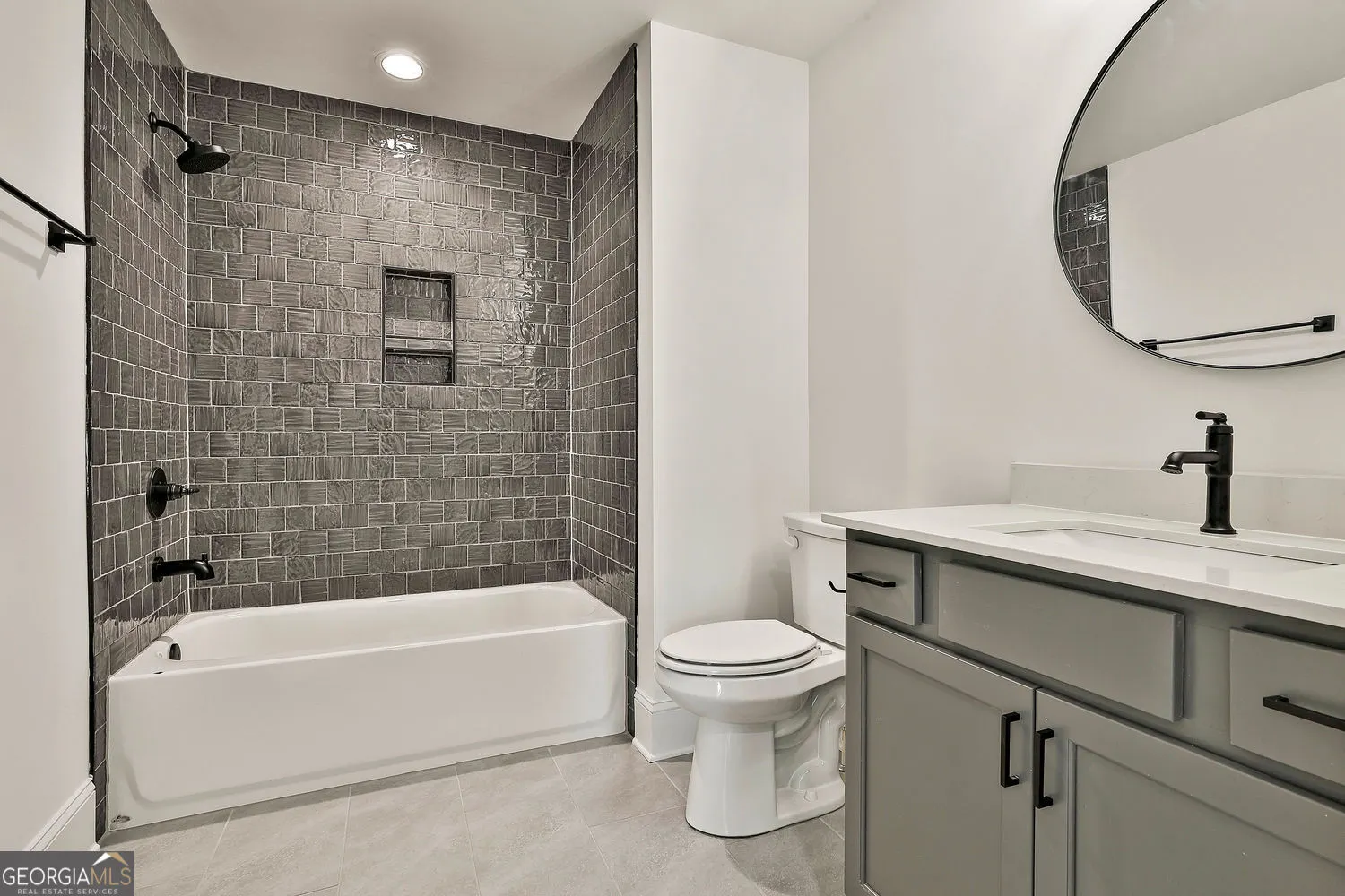 380 130 Dockside Drive, #380