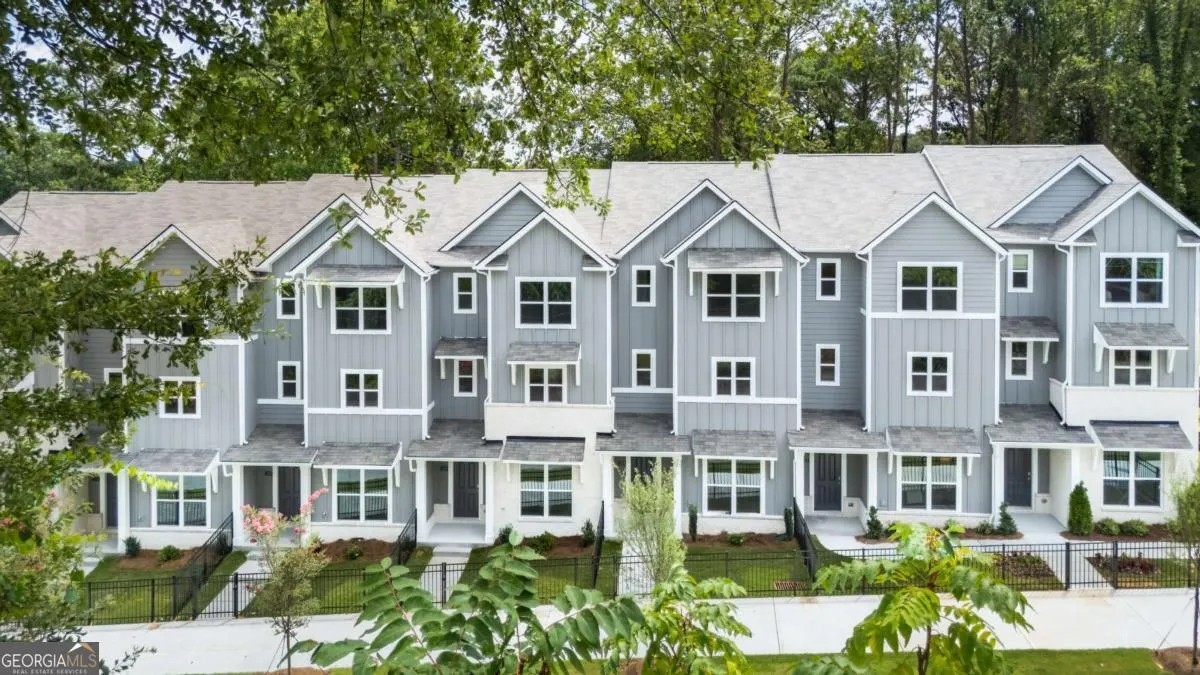 20 1303 Lakota Place, #20