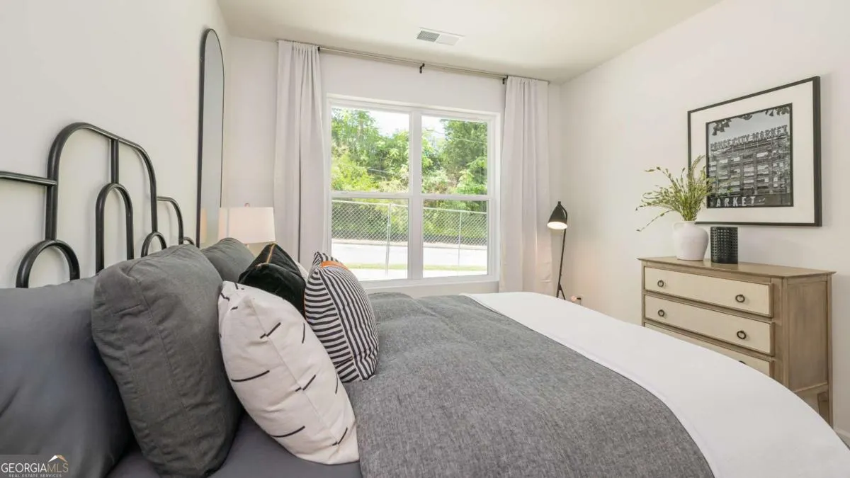 20 1303 Lakota Place, #20