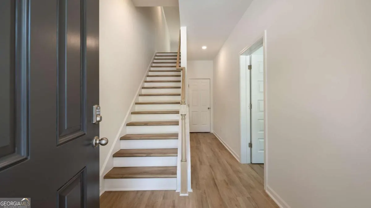 20 1303 Lakota Place, #20