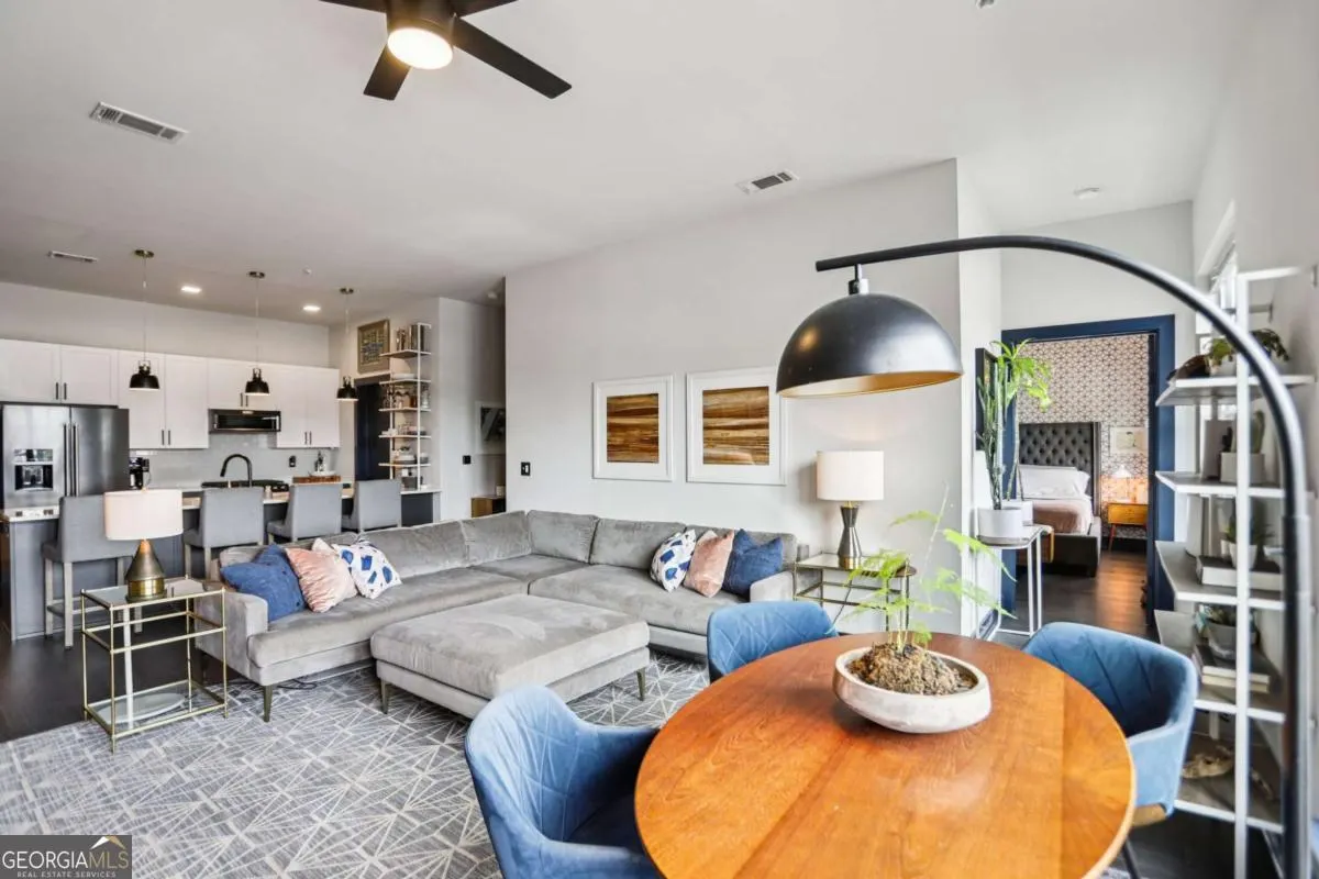 4 764 Memorial Drive SE, #4