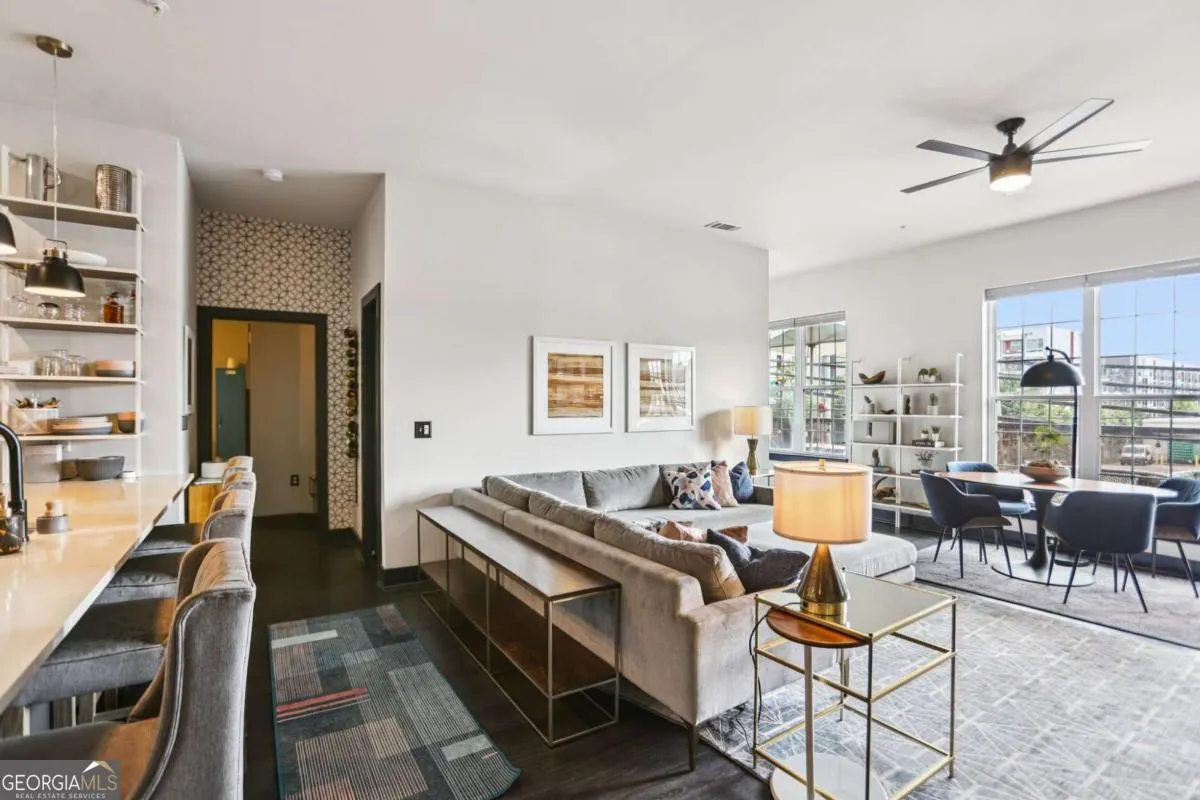4 764 Memorial Drive SE, #4