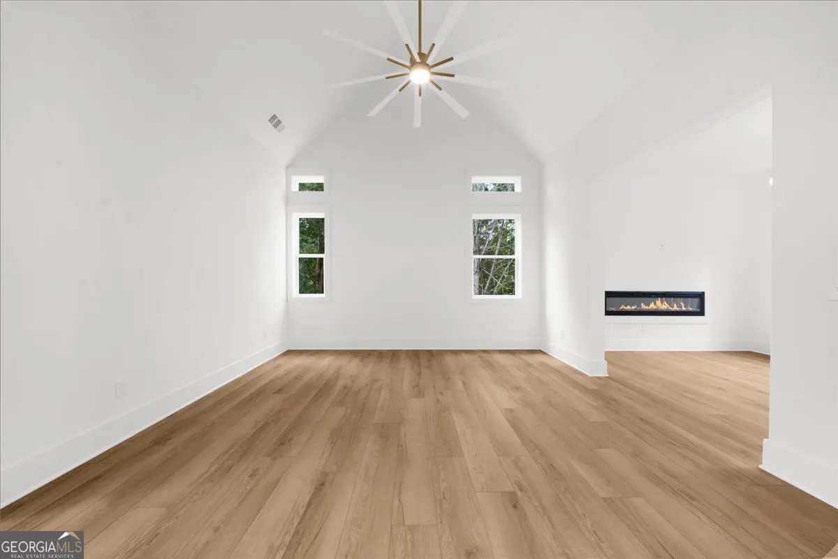 416 Ballymore Pass
