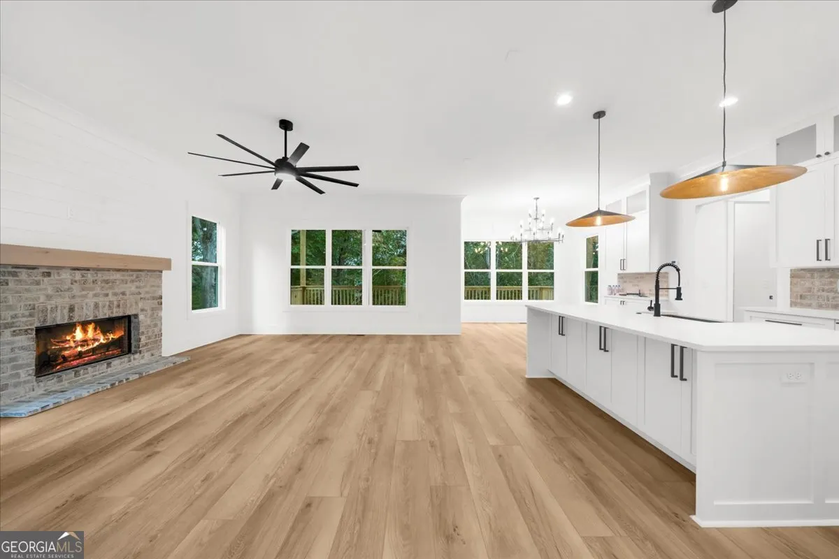 416 Ballymore Pass
