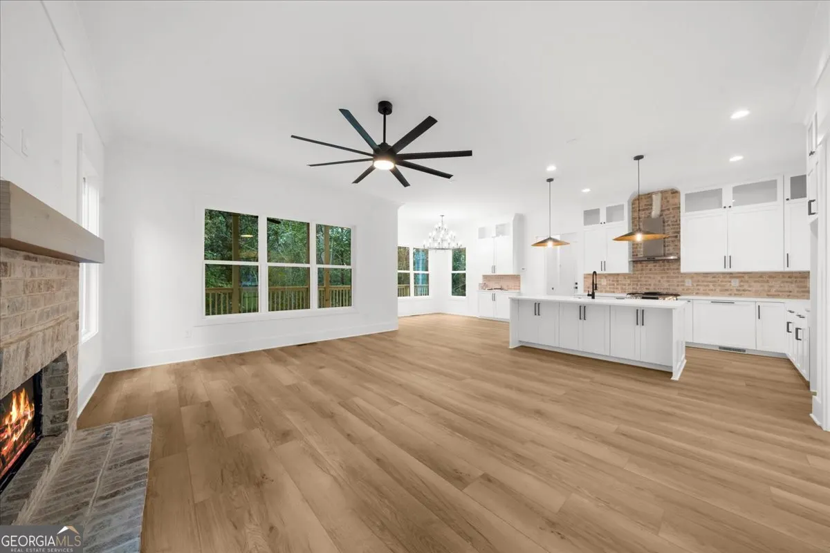 416 Ballymore Pass