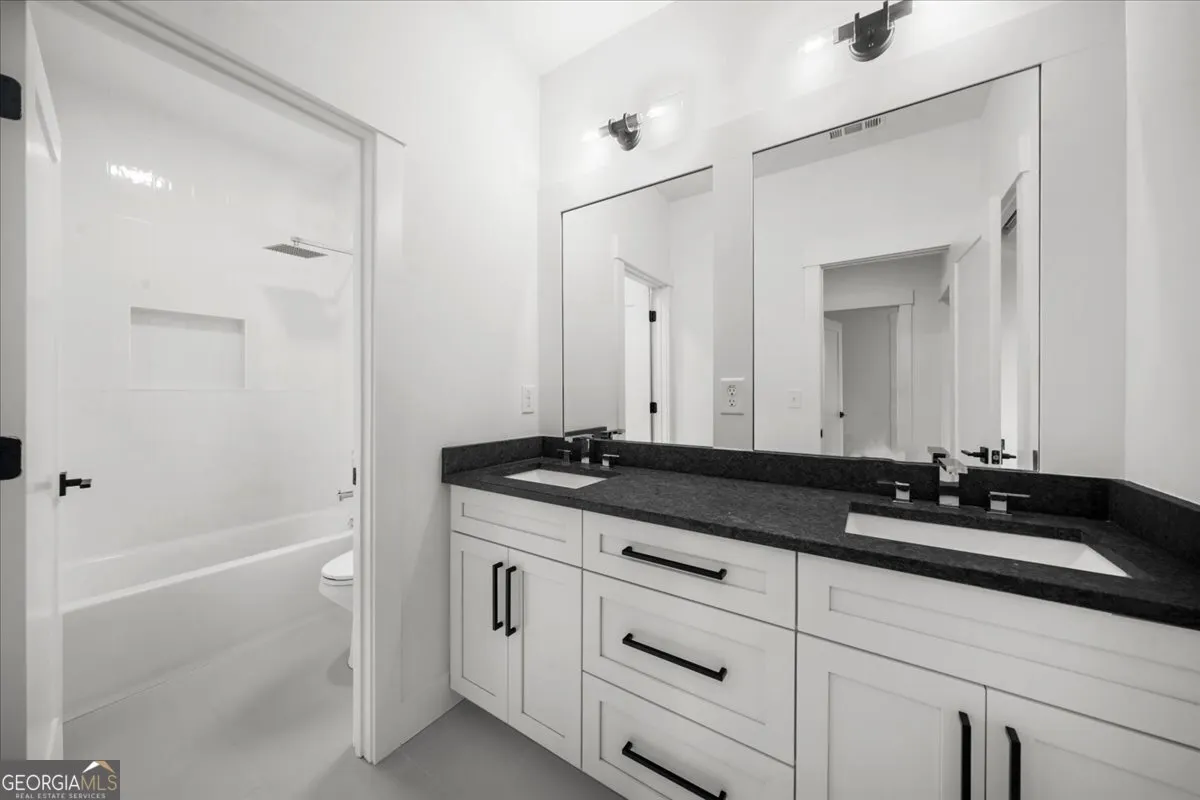 416 Ballymore Pass