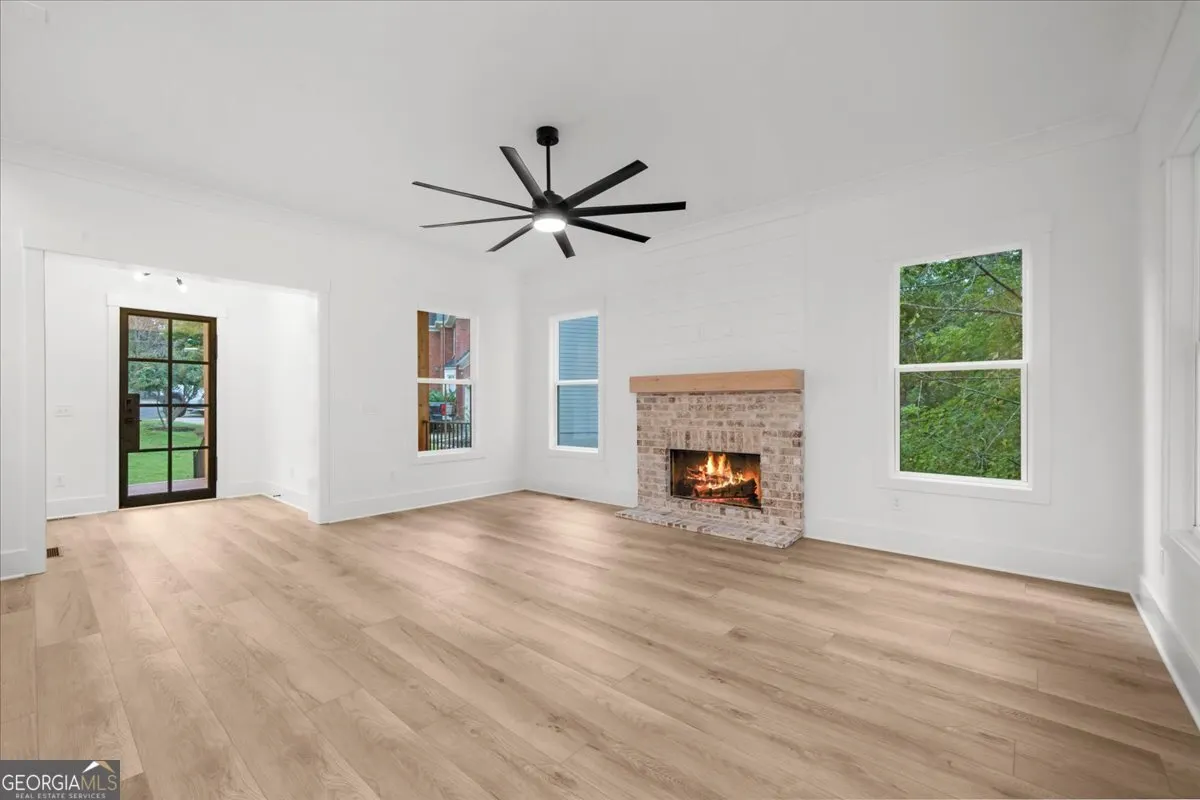 416 Ballymore Pass