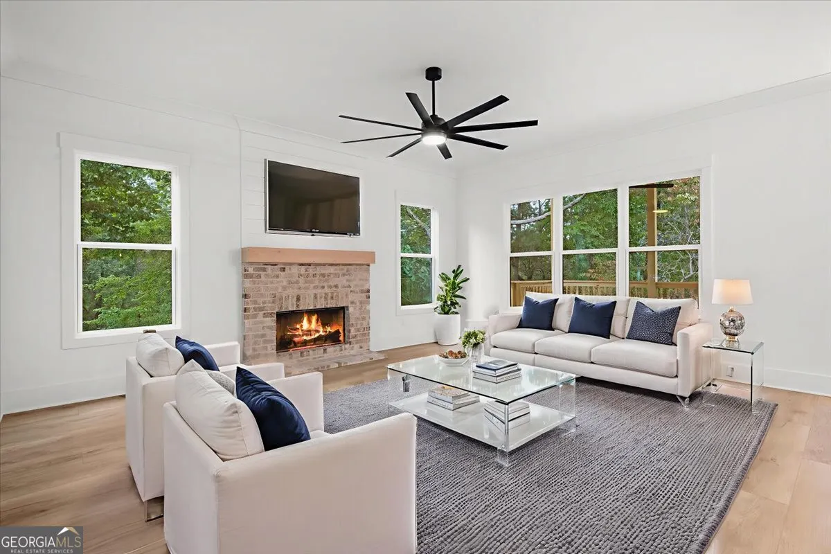 416 Ballymore Pass