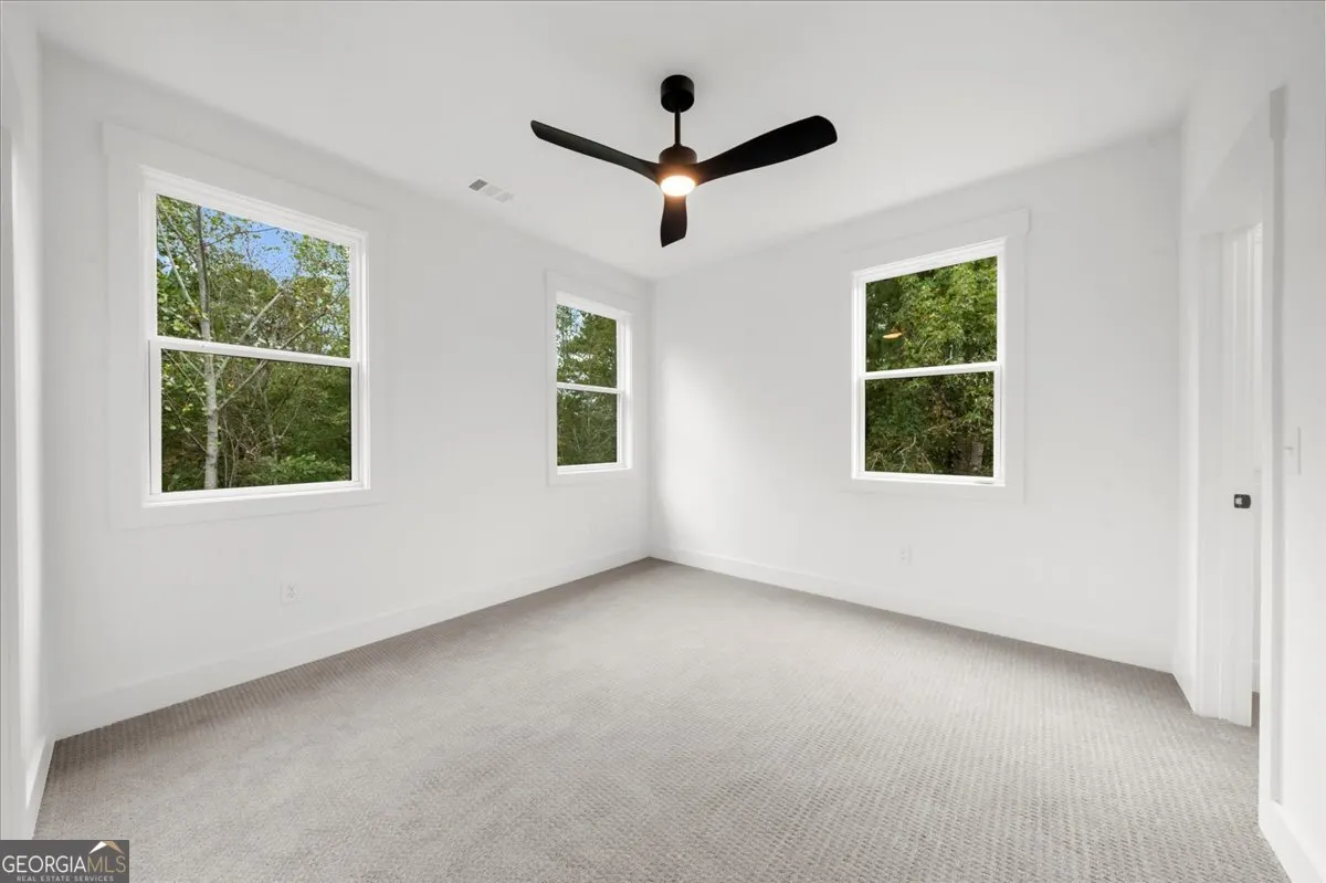 416 Ballymore Pass