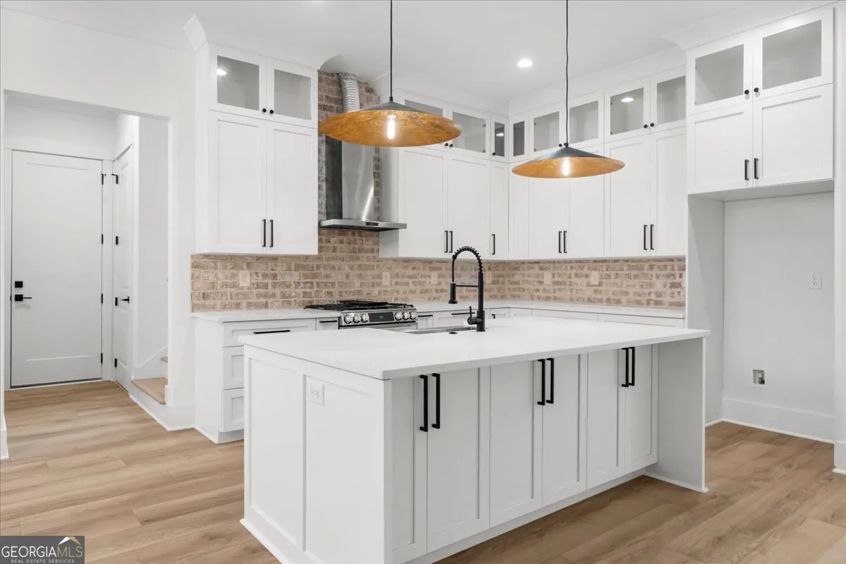 416 Ballymore Pass