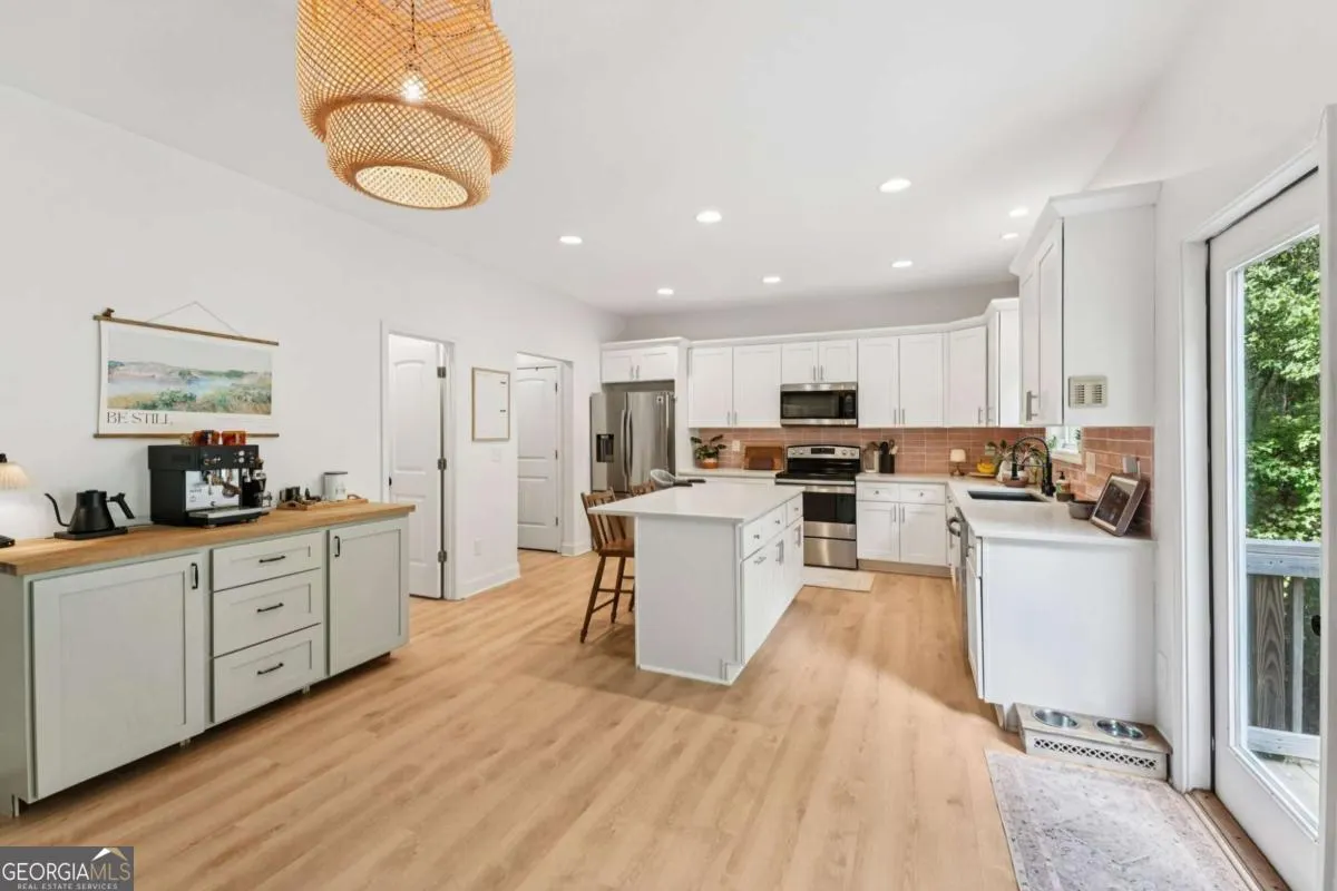 621 Stonehurst Lane