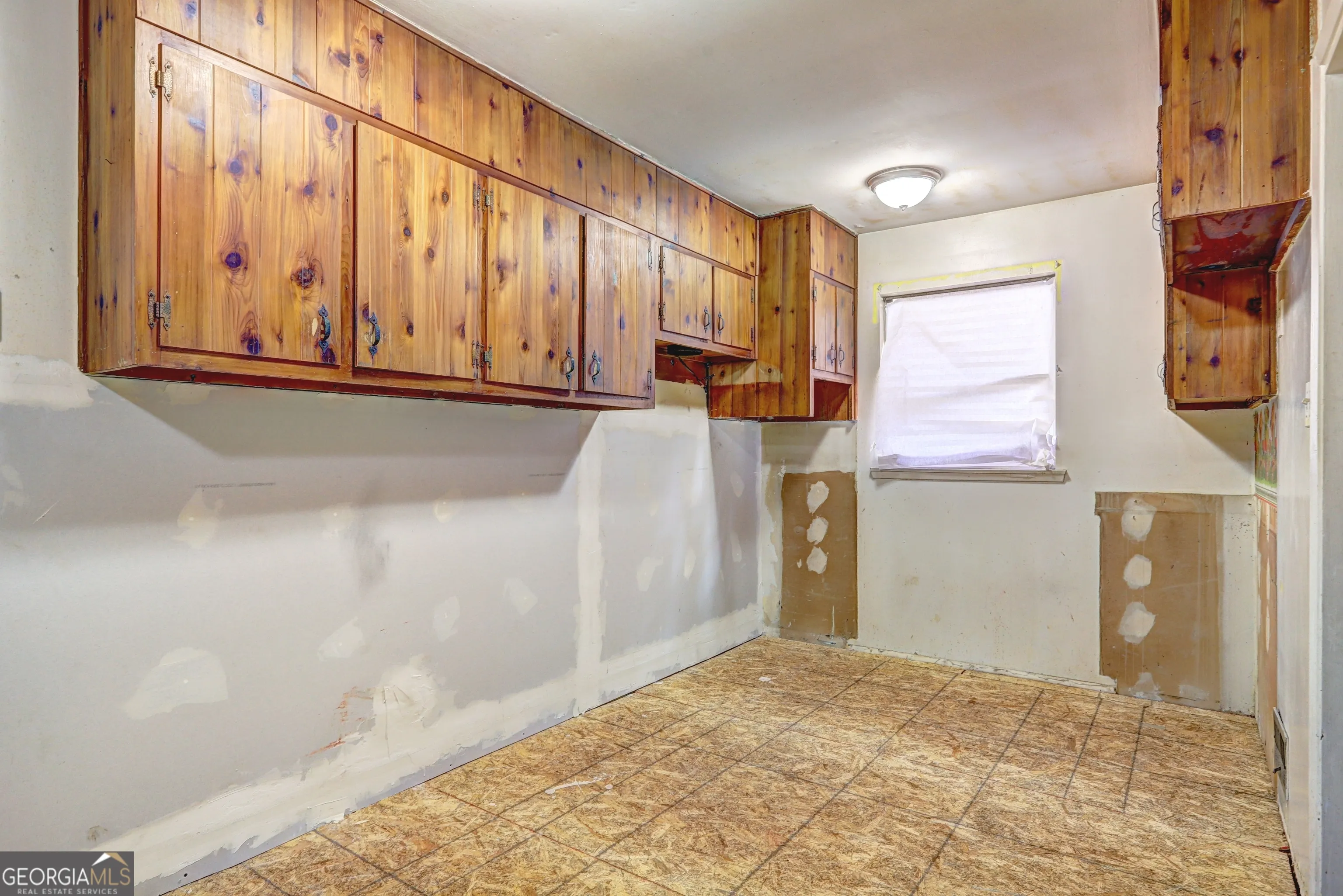 1564 Delia Drive