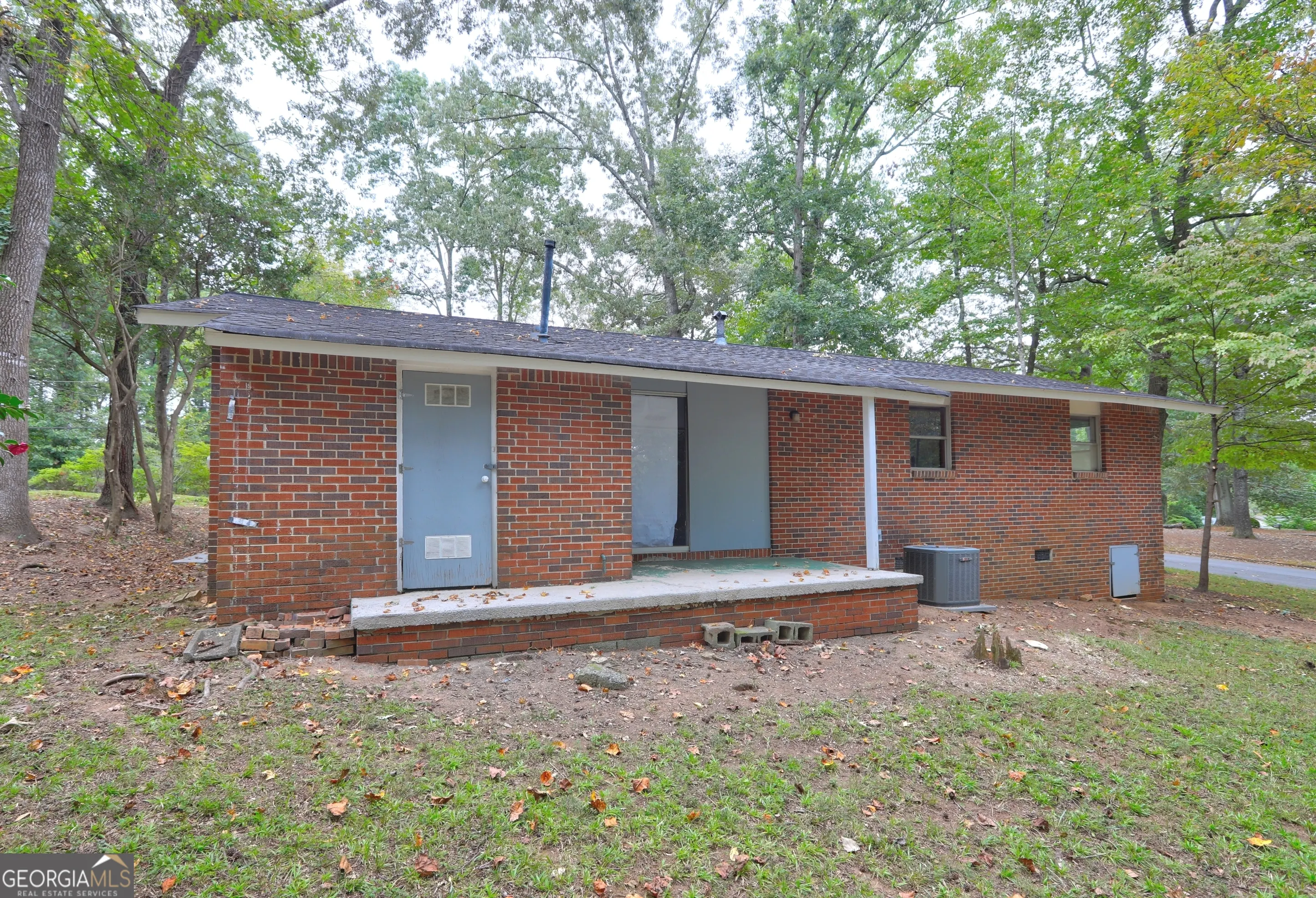 1564 Delia Drive