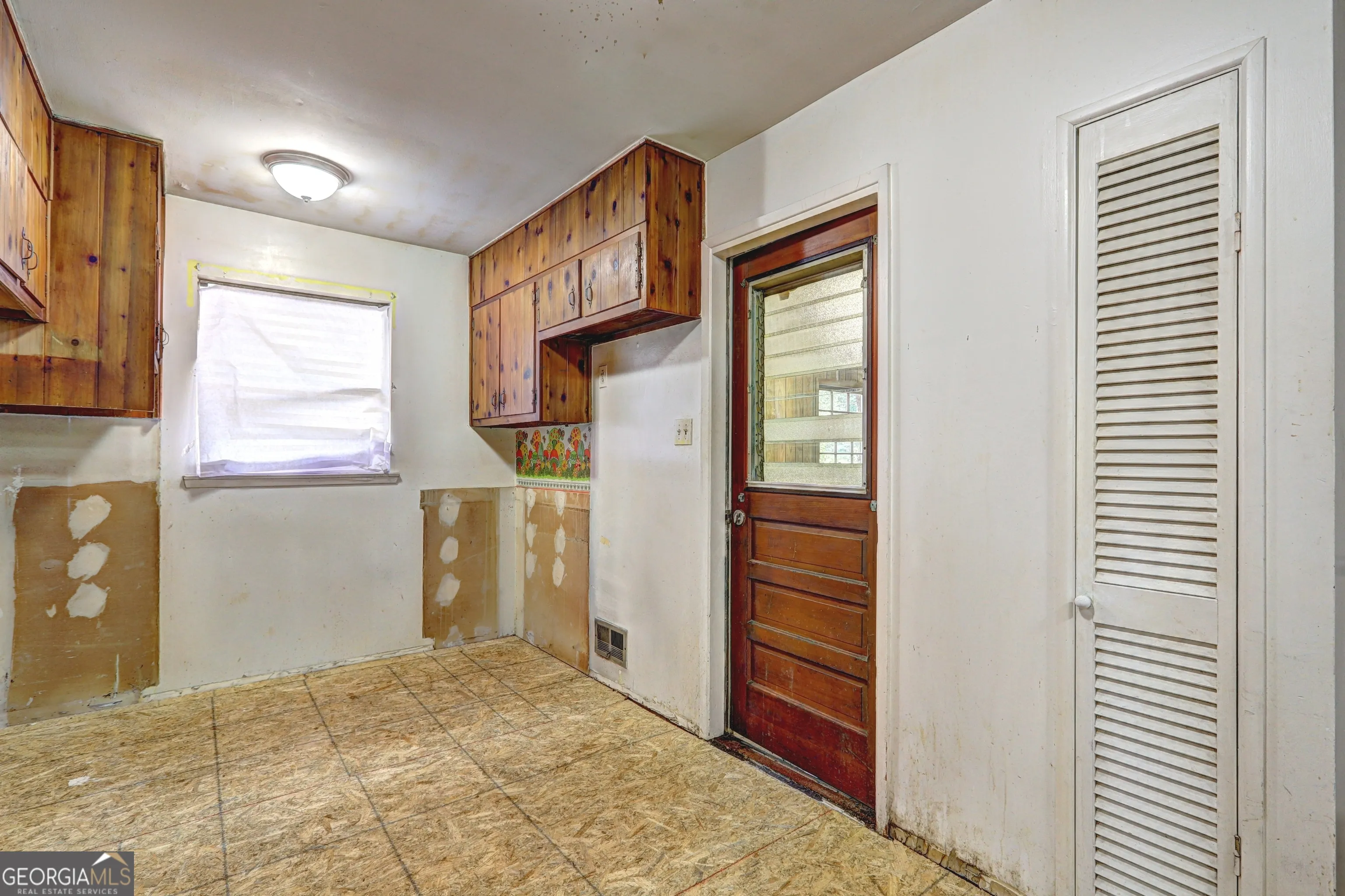 1564 Delia Drive