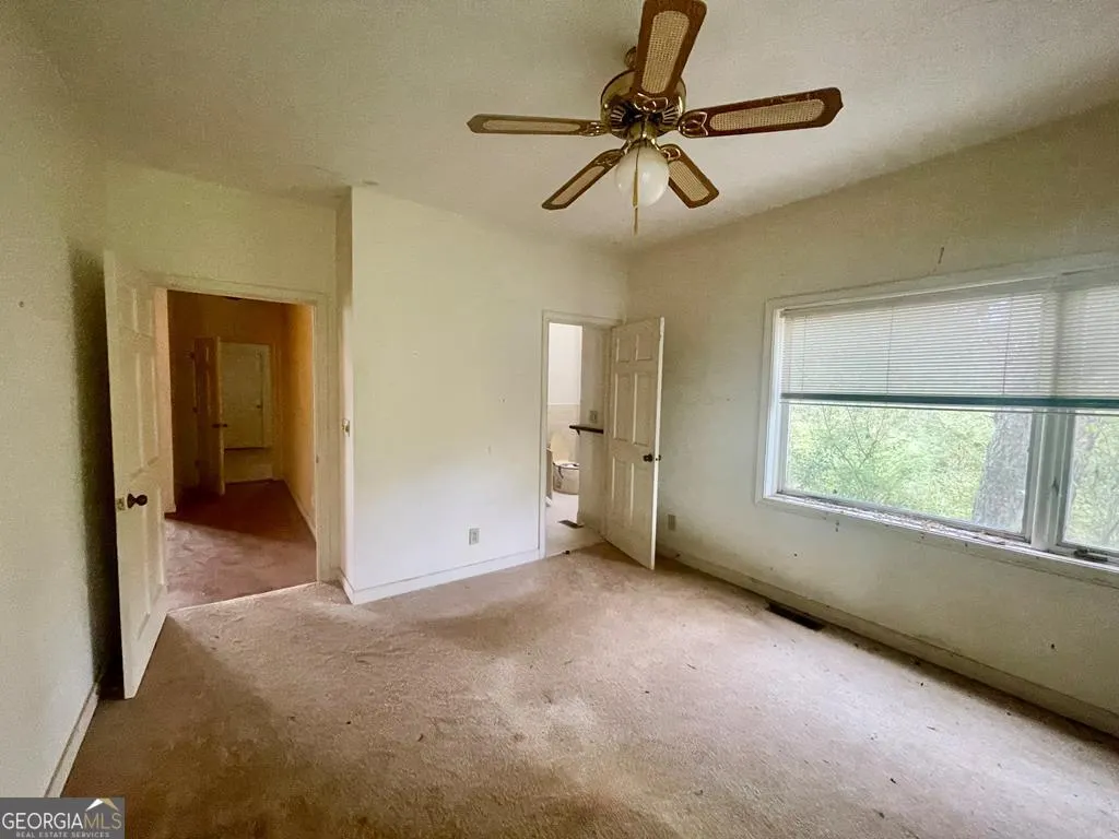 574 Old Chipley Rd