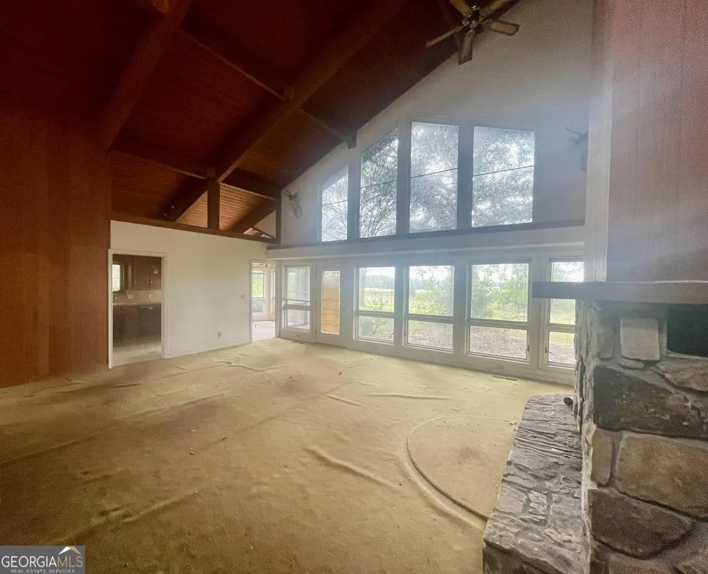 574 Old Chipley Rd