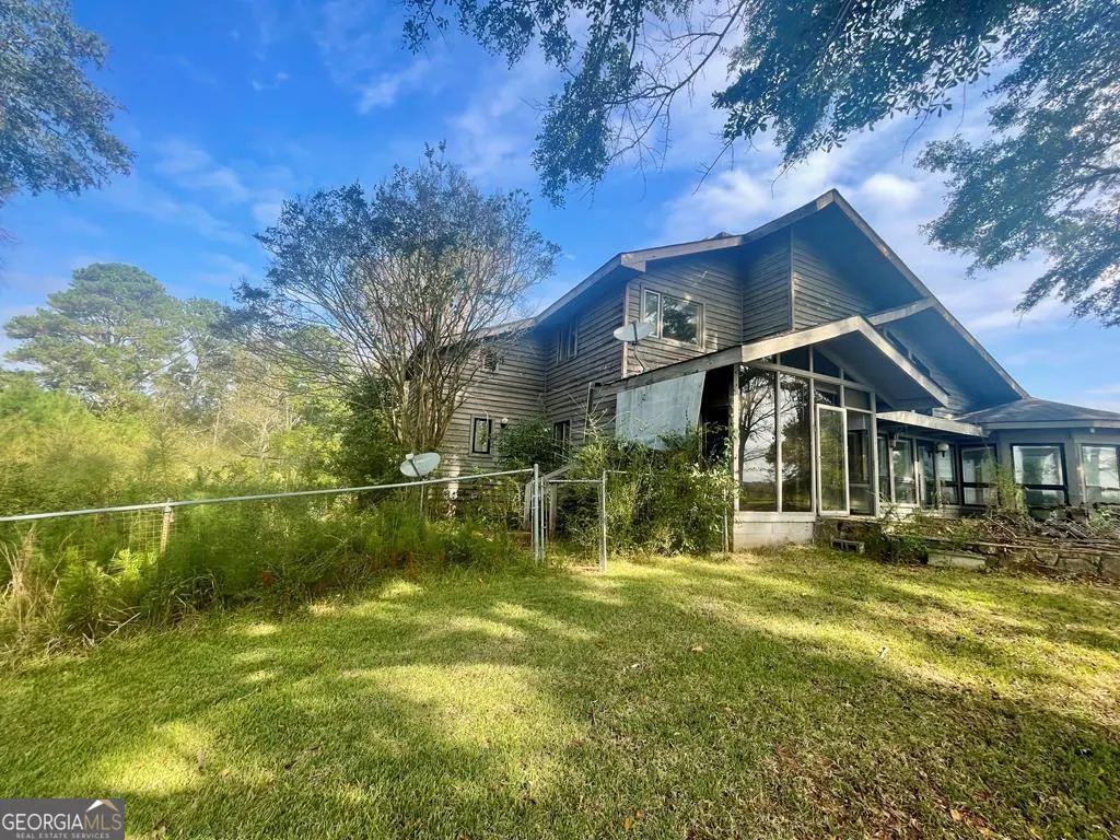 574 Old Chipley Rd