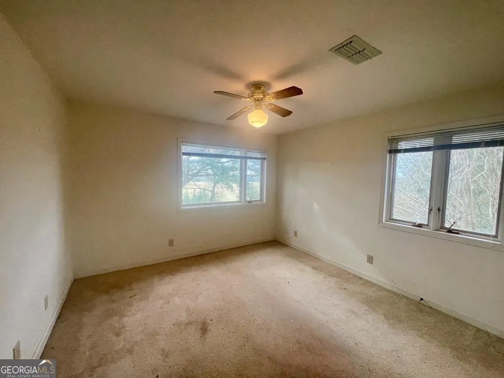 574 Old Chipley Rd