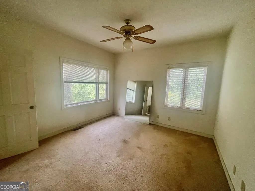 574 Old Chipley Rd