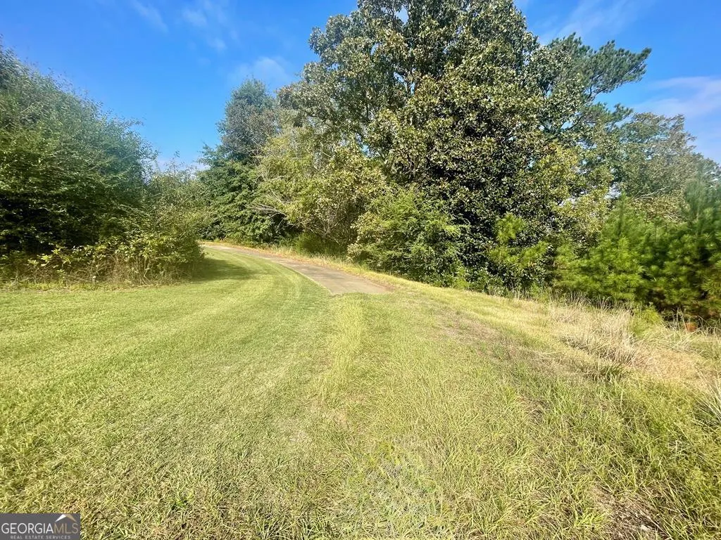 574 Old Chipley Rd