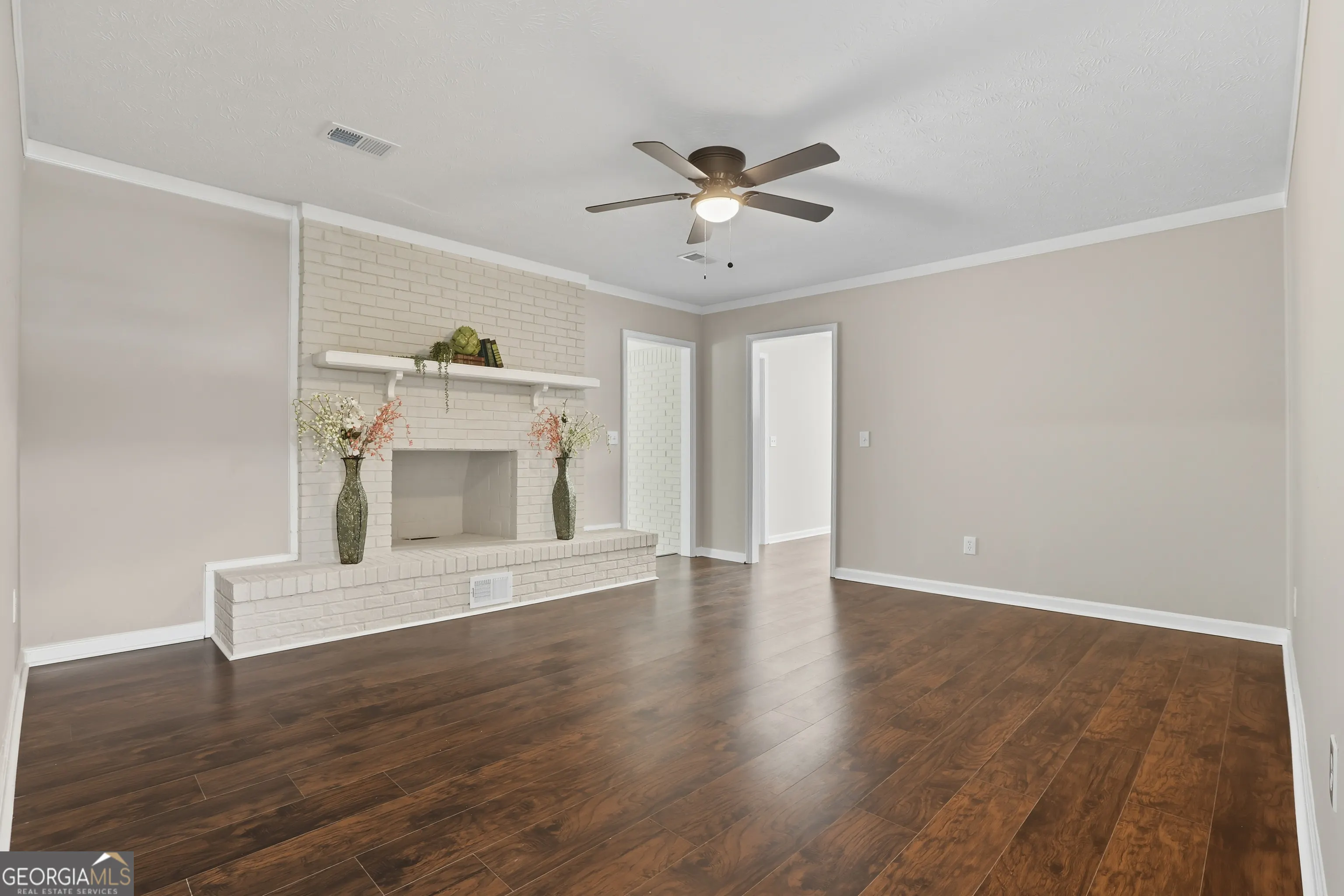 2501 White Chapel Drive