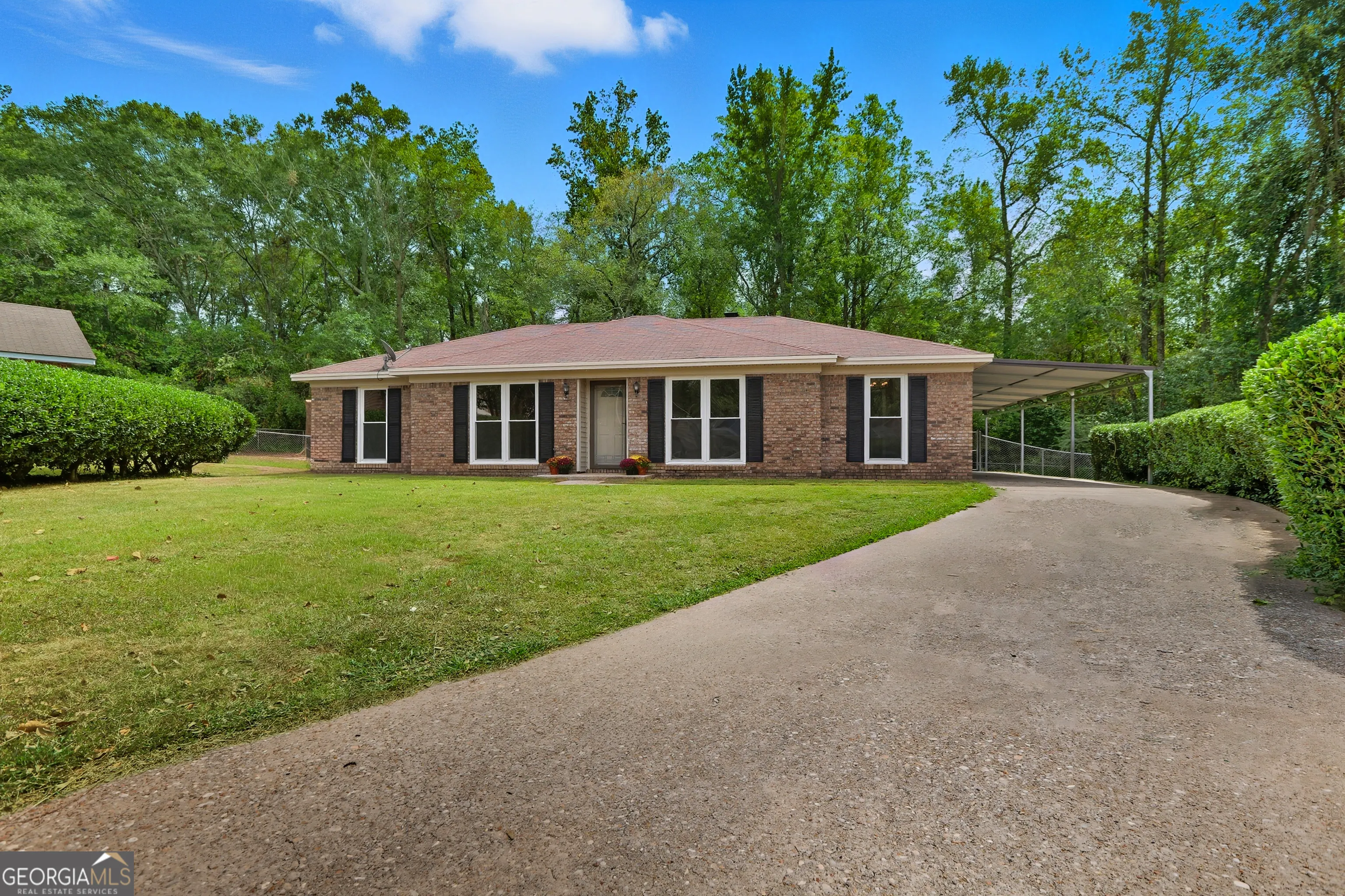 2501 White Chapel Drive
