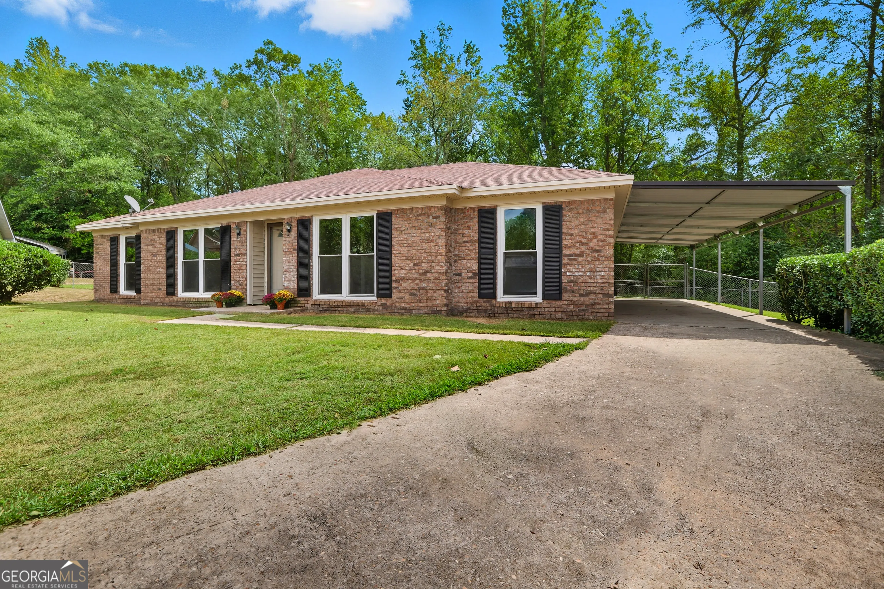 2501 White Chapel Drive