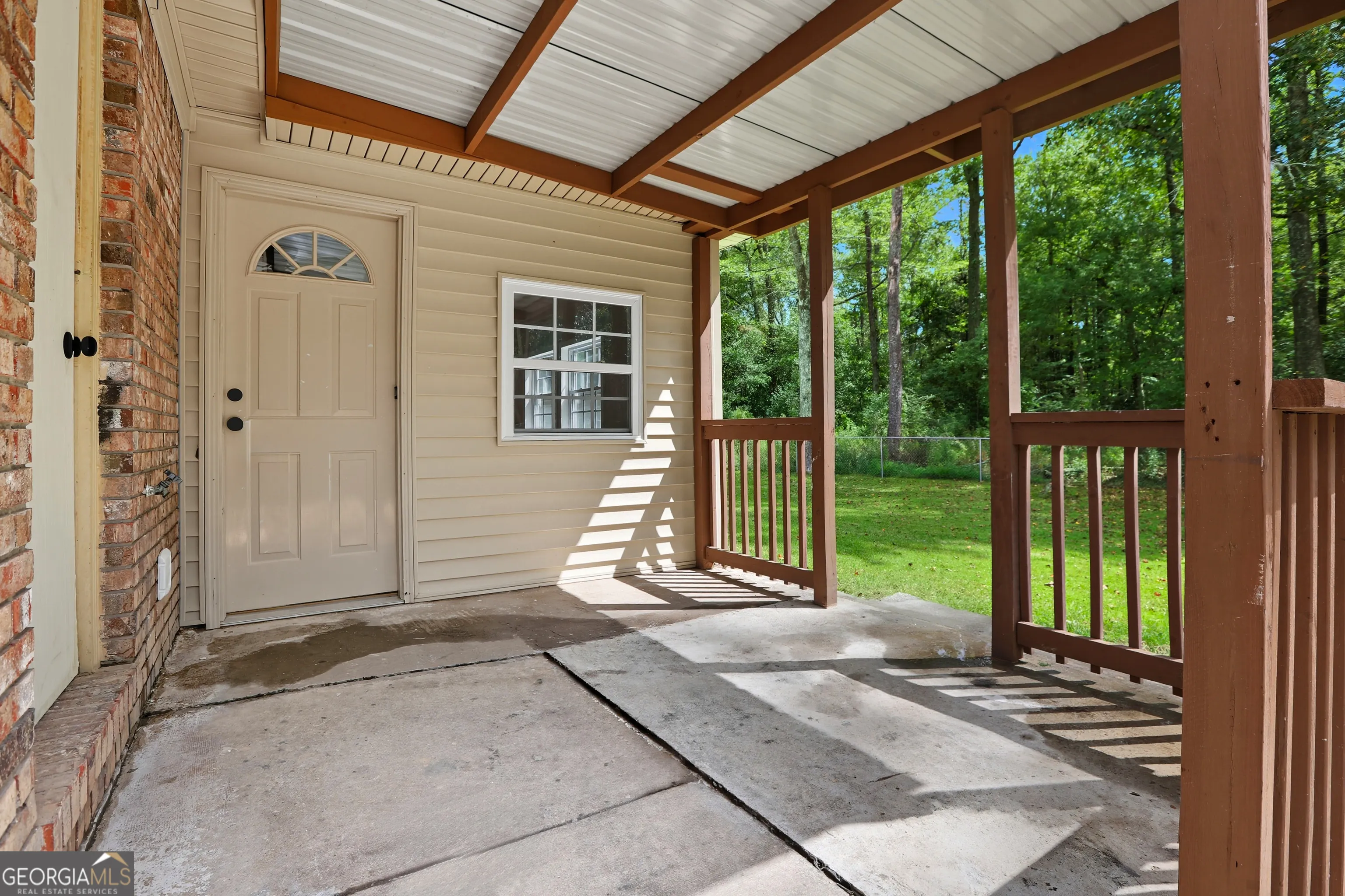 2501 White Chapel Drive