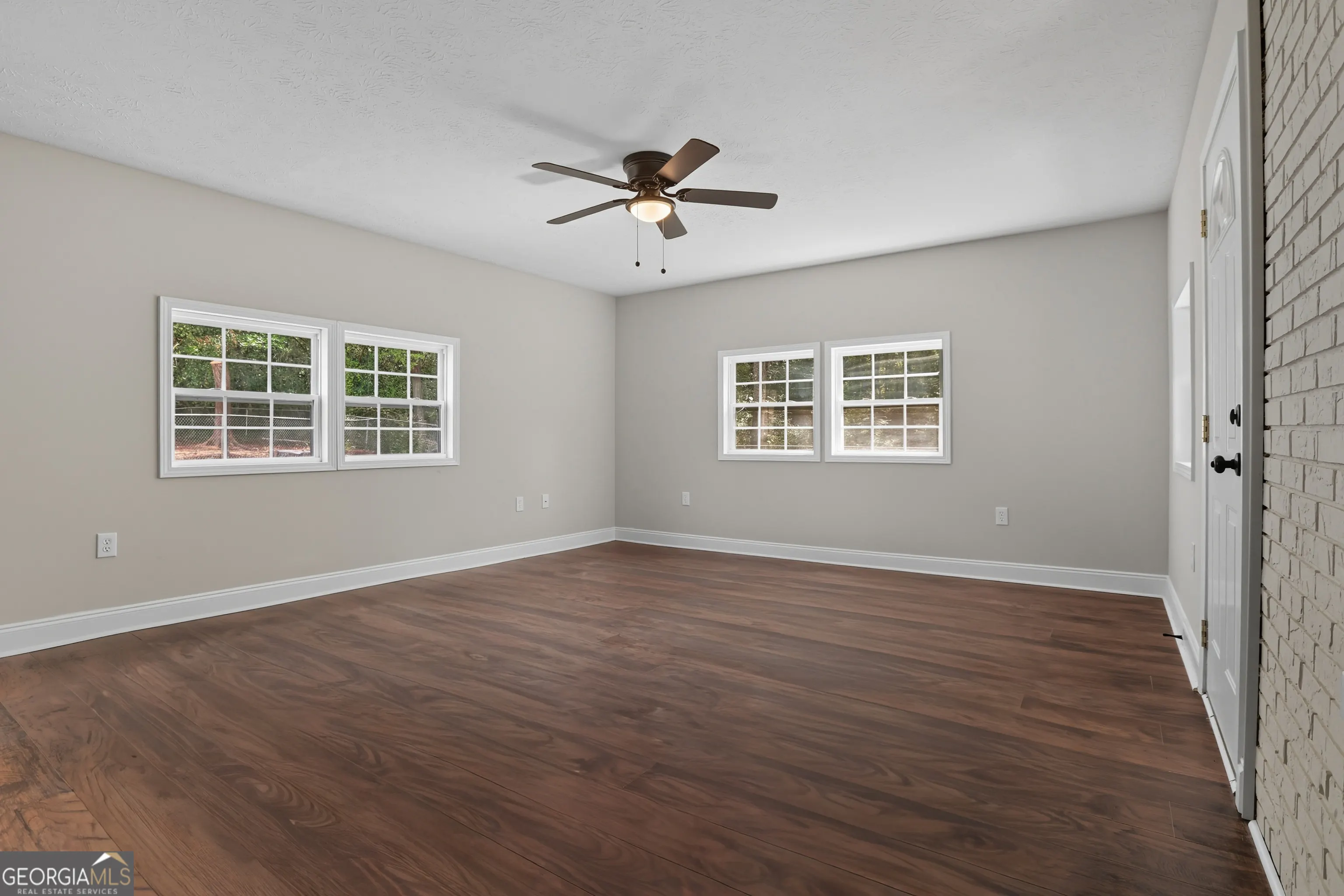 2501 White Chapel Drive