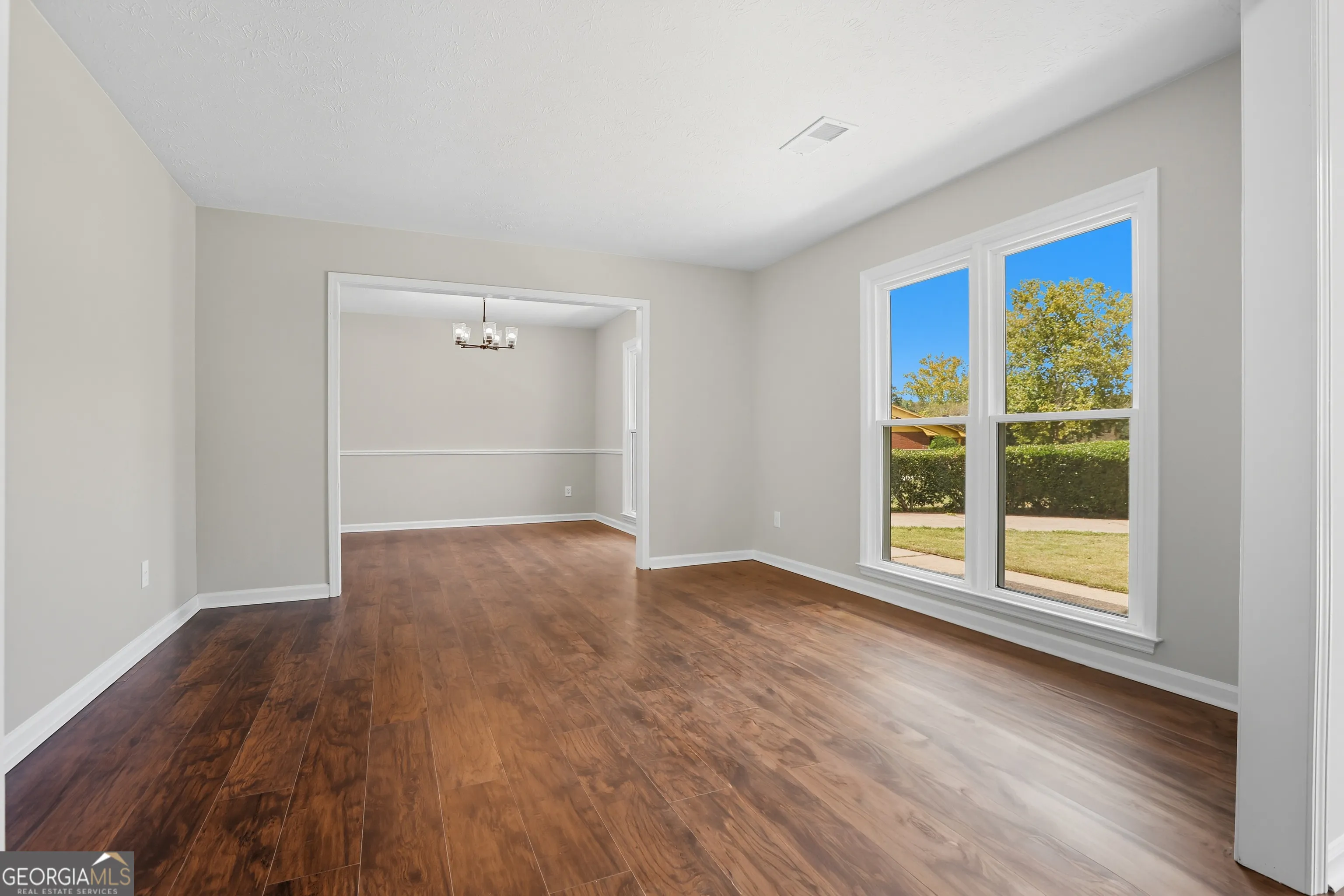 2501 White Chapel Drive