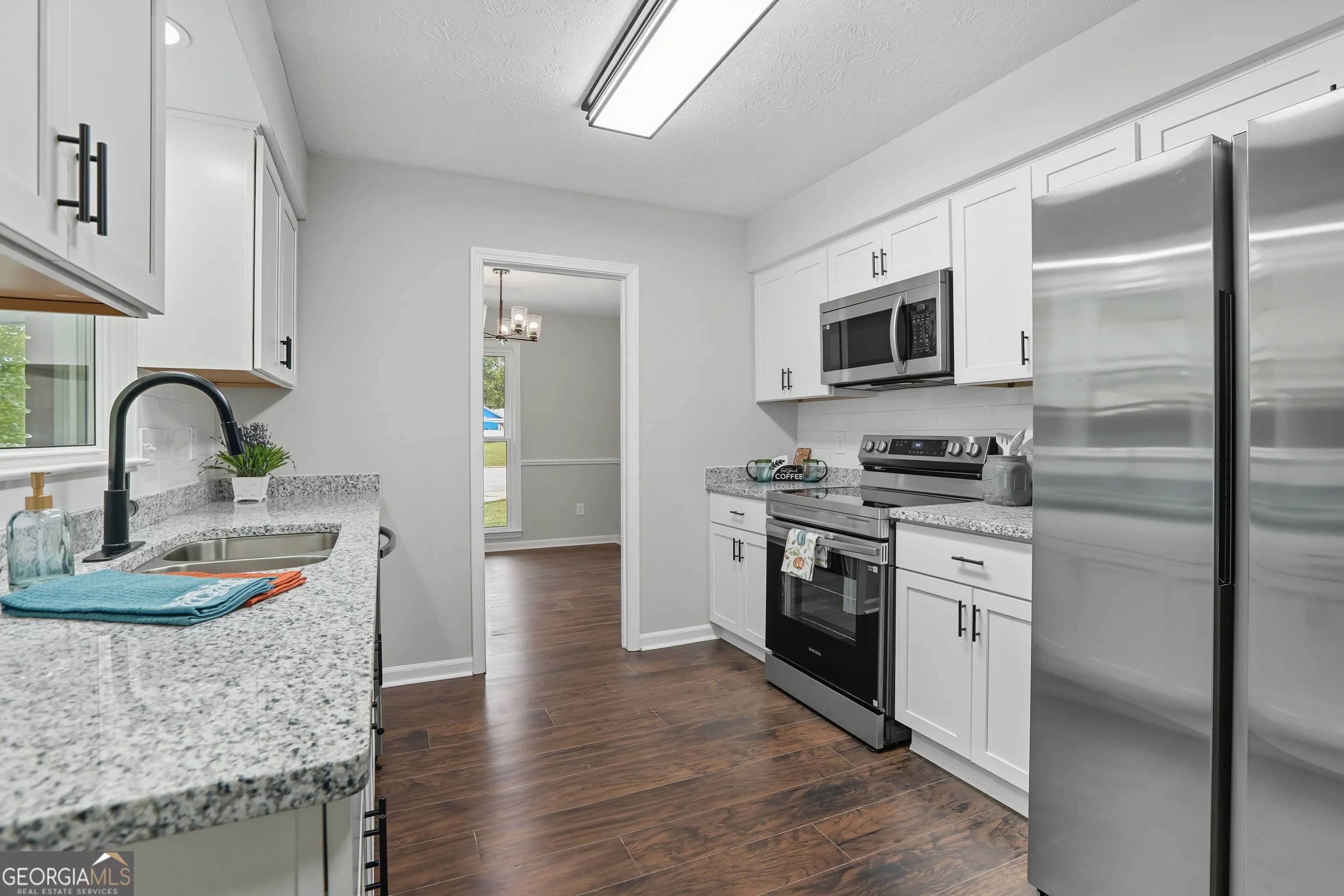 2501 White Chapel Drive