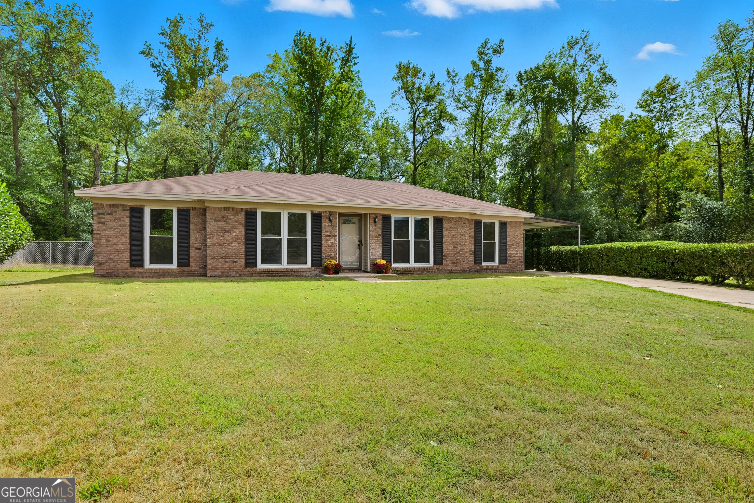 2501 White Chapel Drive