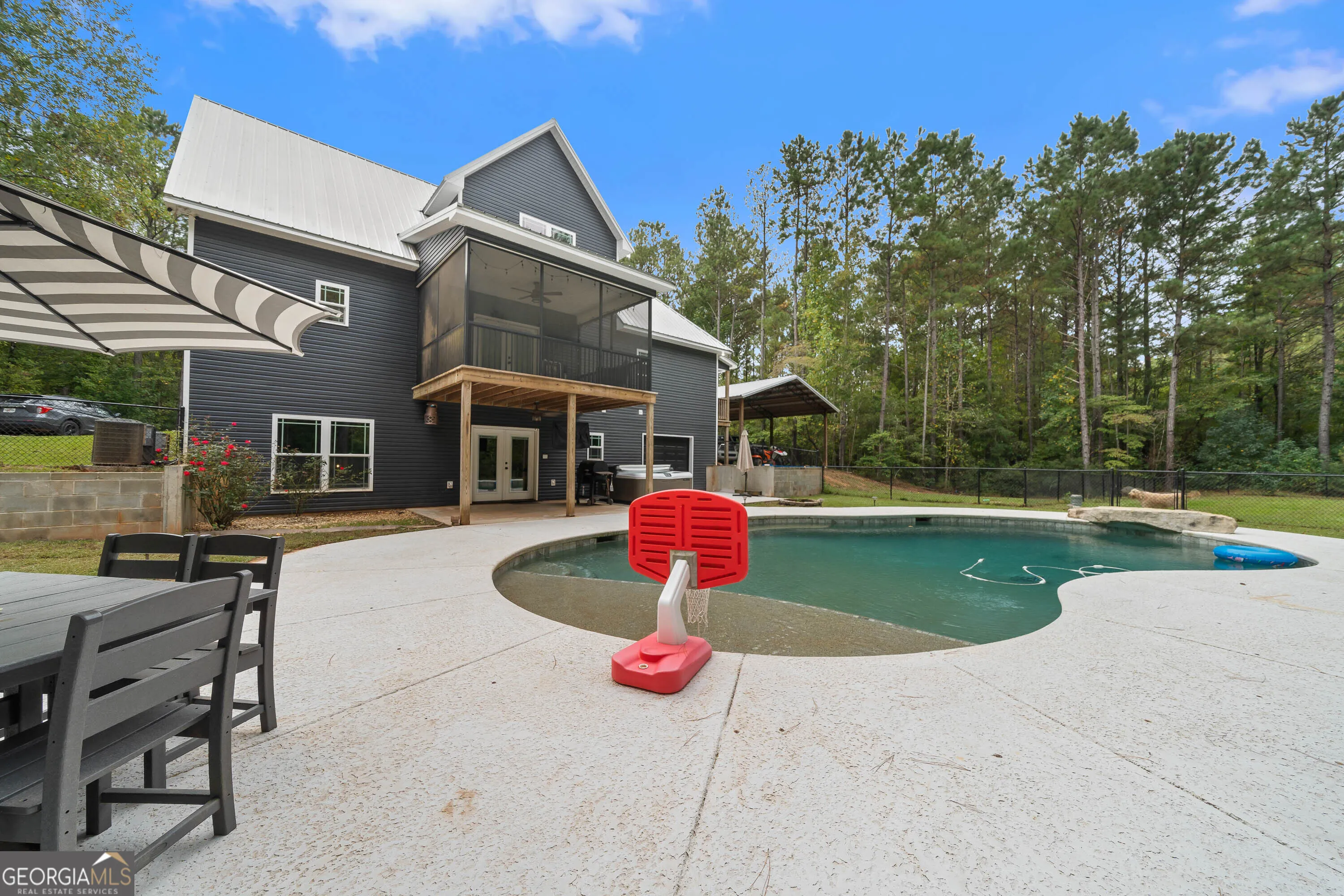 332 Hickory Lane