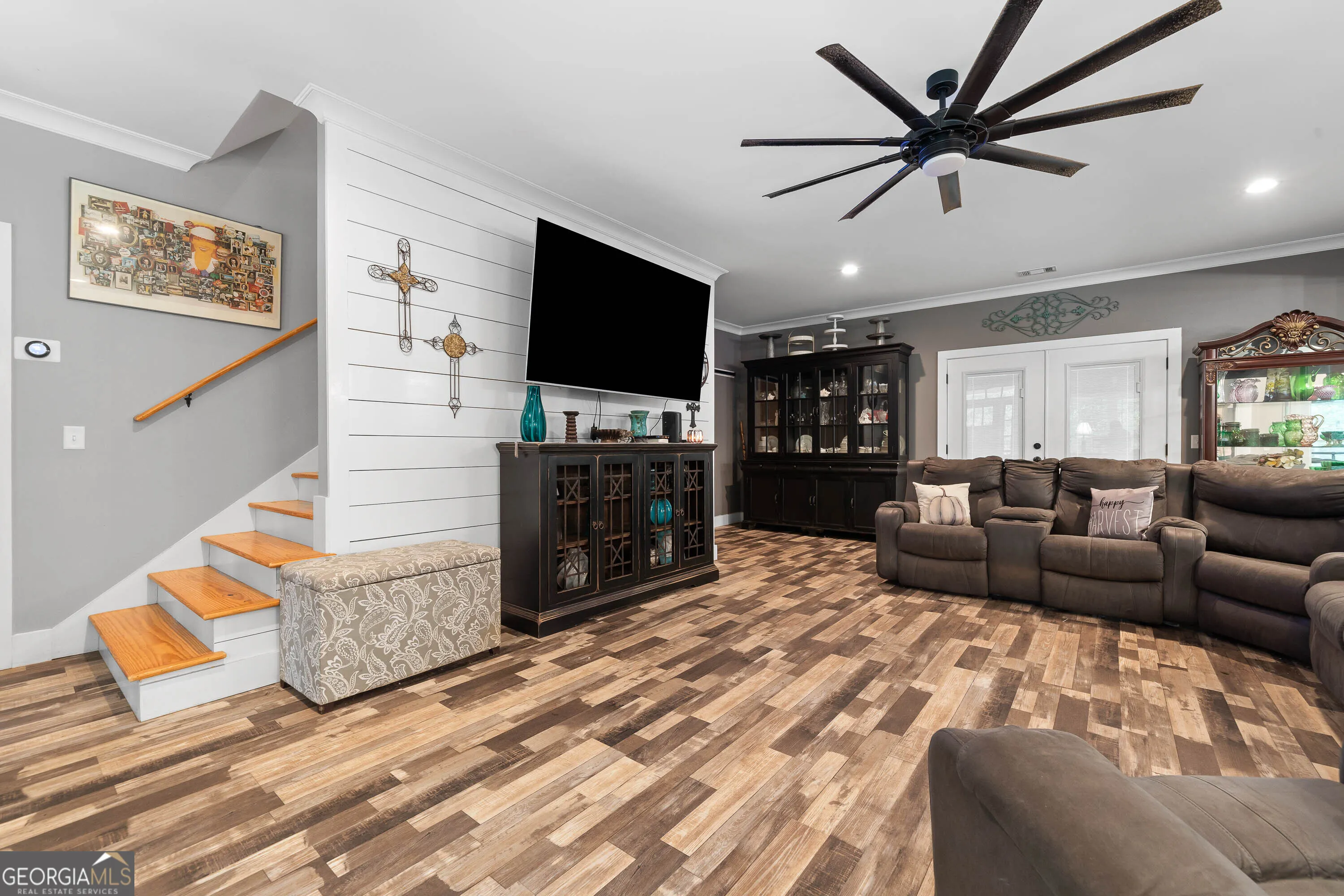 332 Hickory Lane