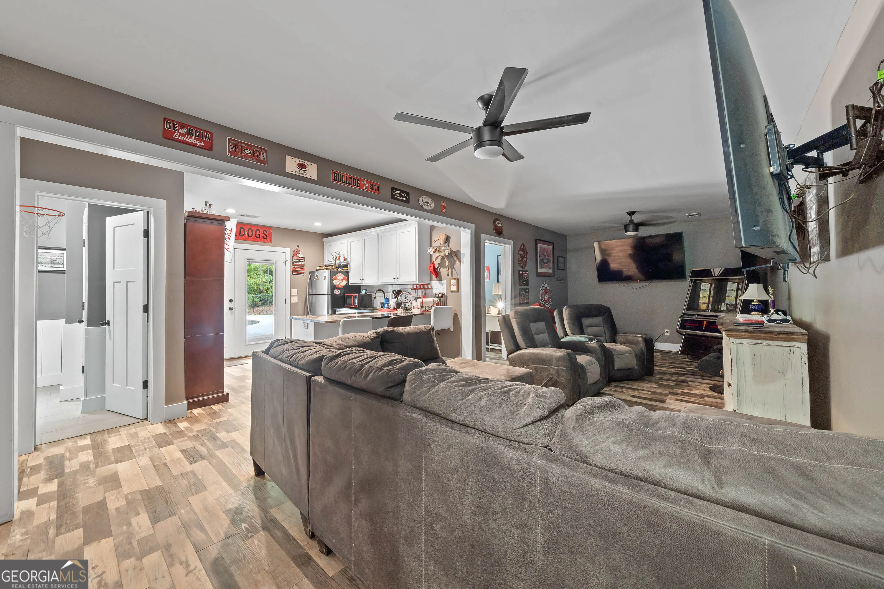 332 Hickory Lane