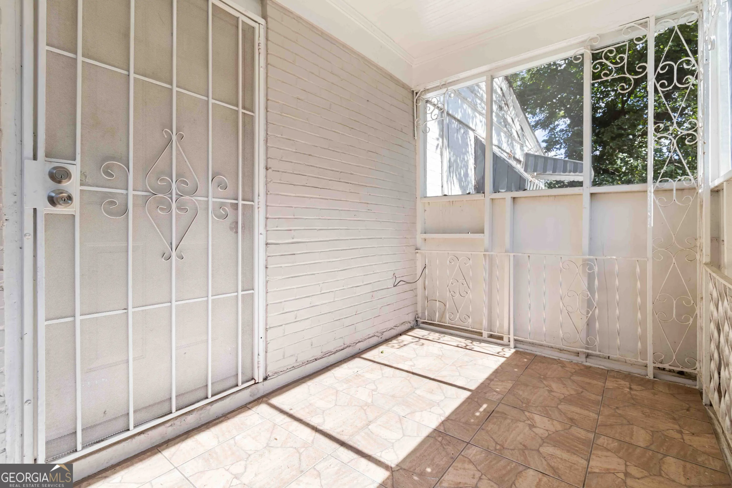 154 Lawton Street SW