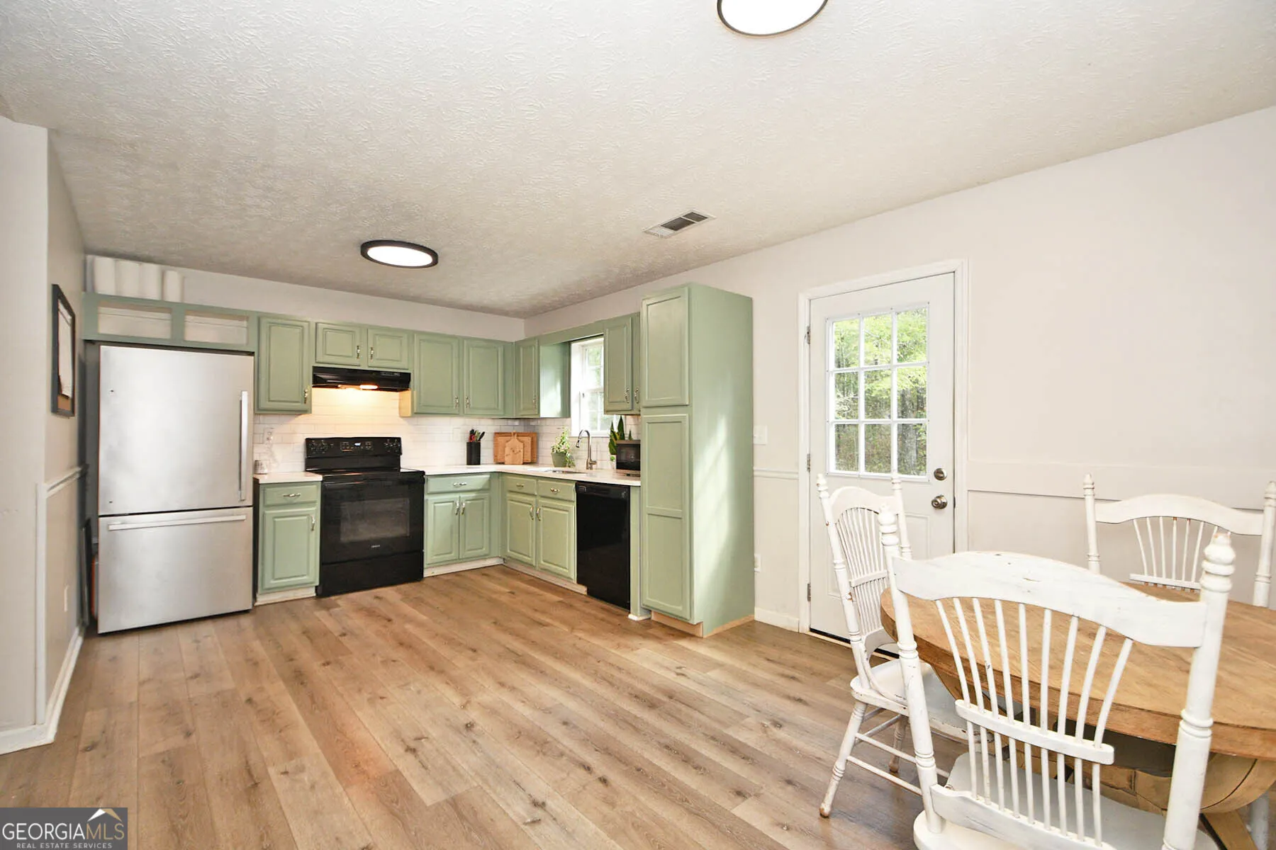 5151 Primrose Road