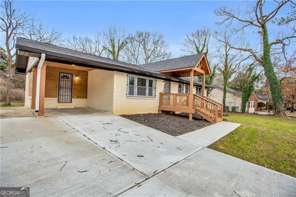 2000 Fairburn Road SW
