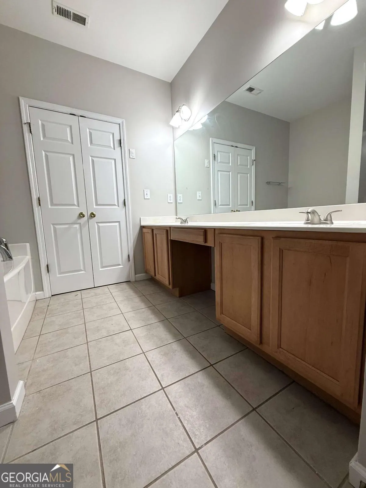 28 3480 Double Eagle Drive, #28