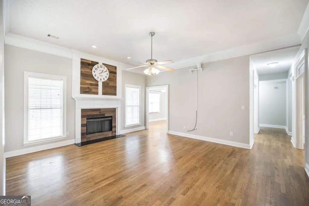 204 Lovorn Circle